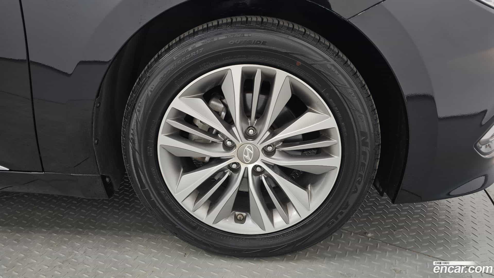 Grandeur Hyundai 2016.6-OUTER-005