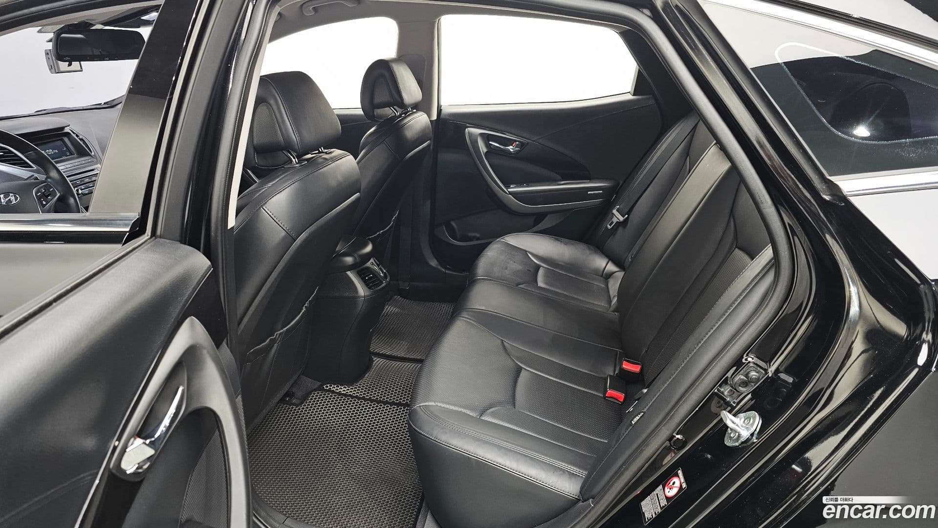 Main__Slider__Photo:Grandeur Hyundai 2016.6-11