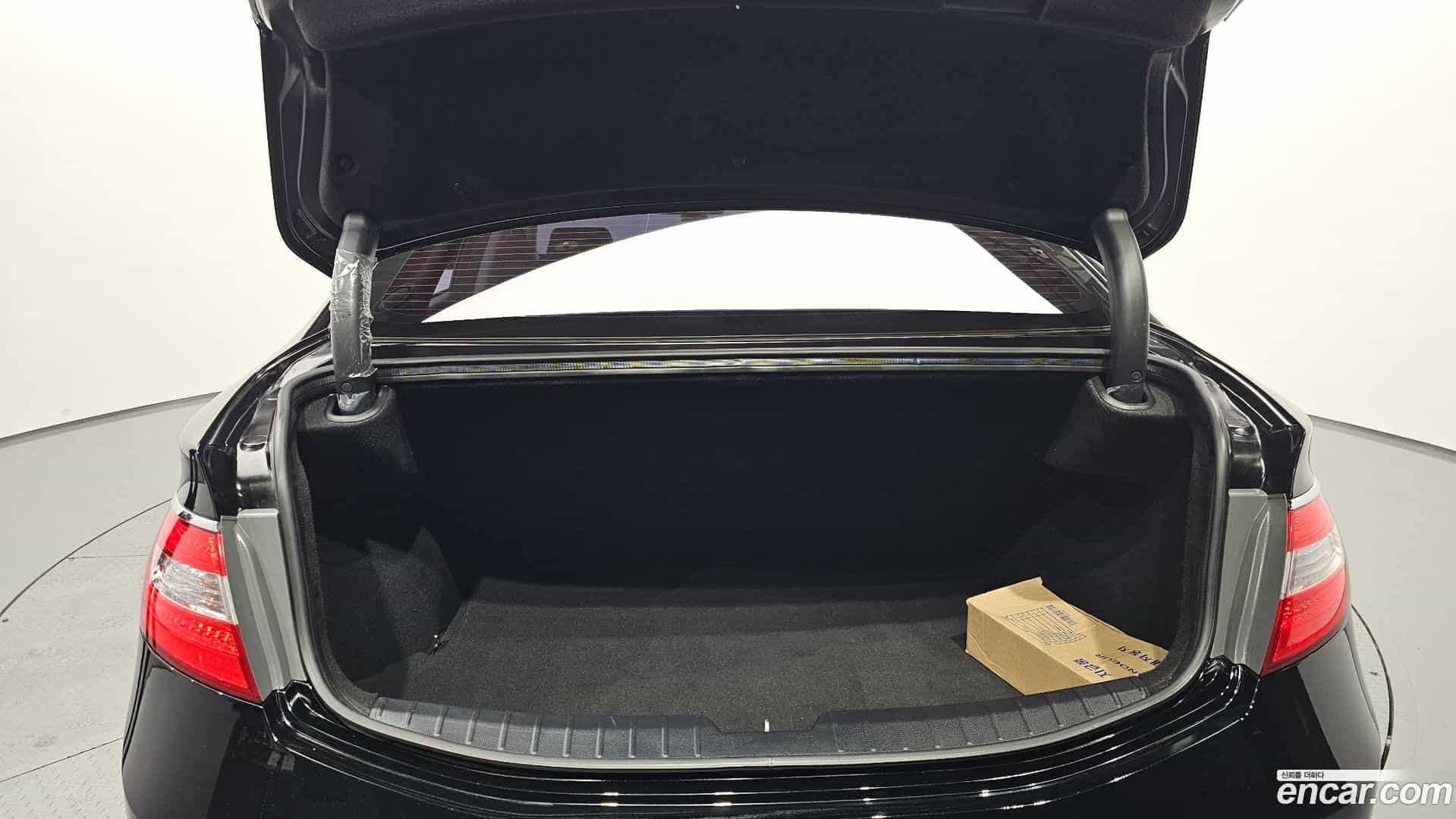 Grandeur Hyundai 2016.6-OPTION-024