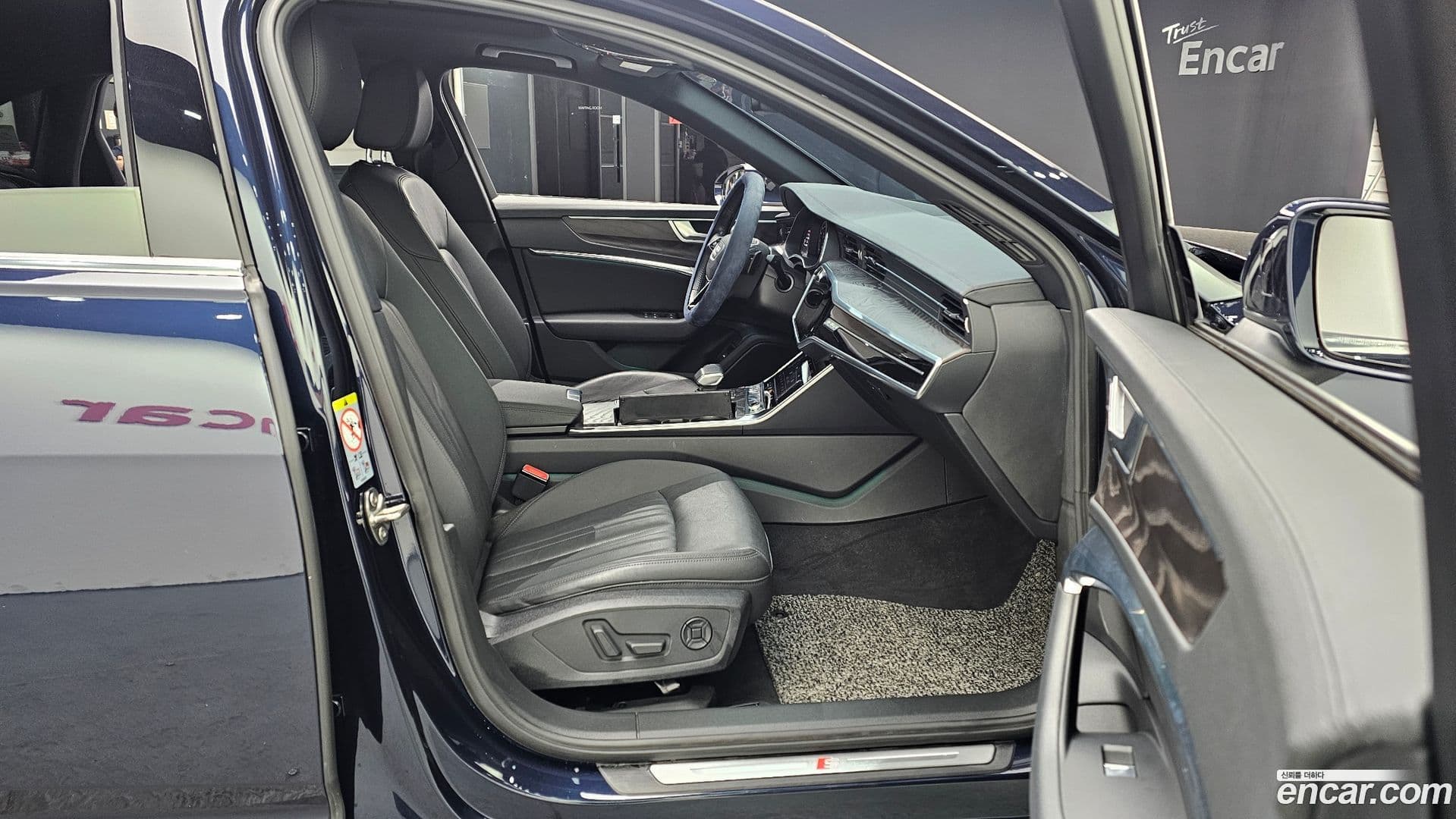 Main__Slider__Photo:A6 Audi 2019.10-10