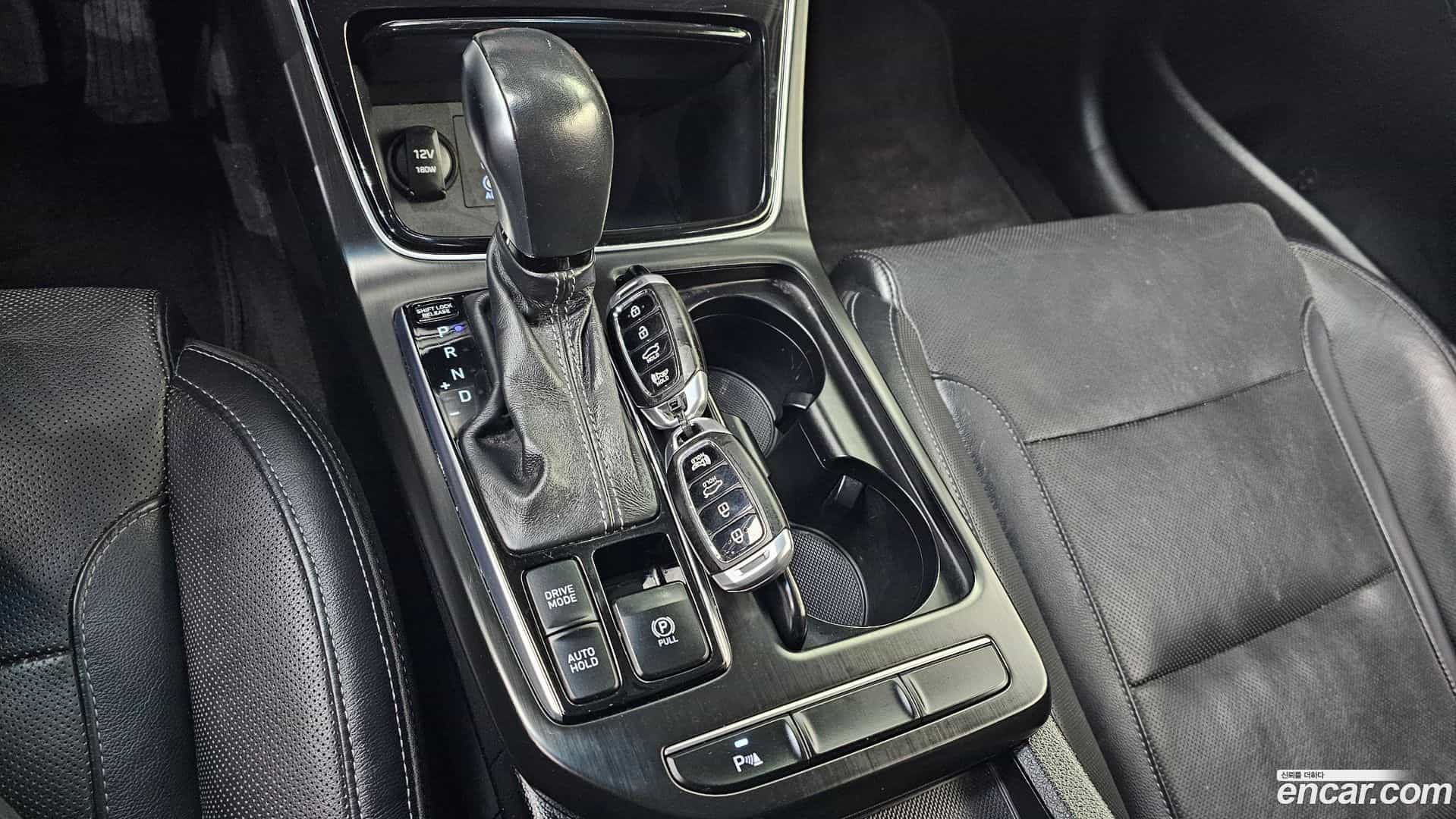 Grandeur Hyundai 2017.6-INNER-009