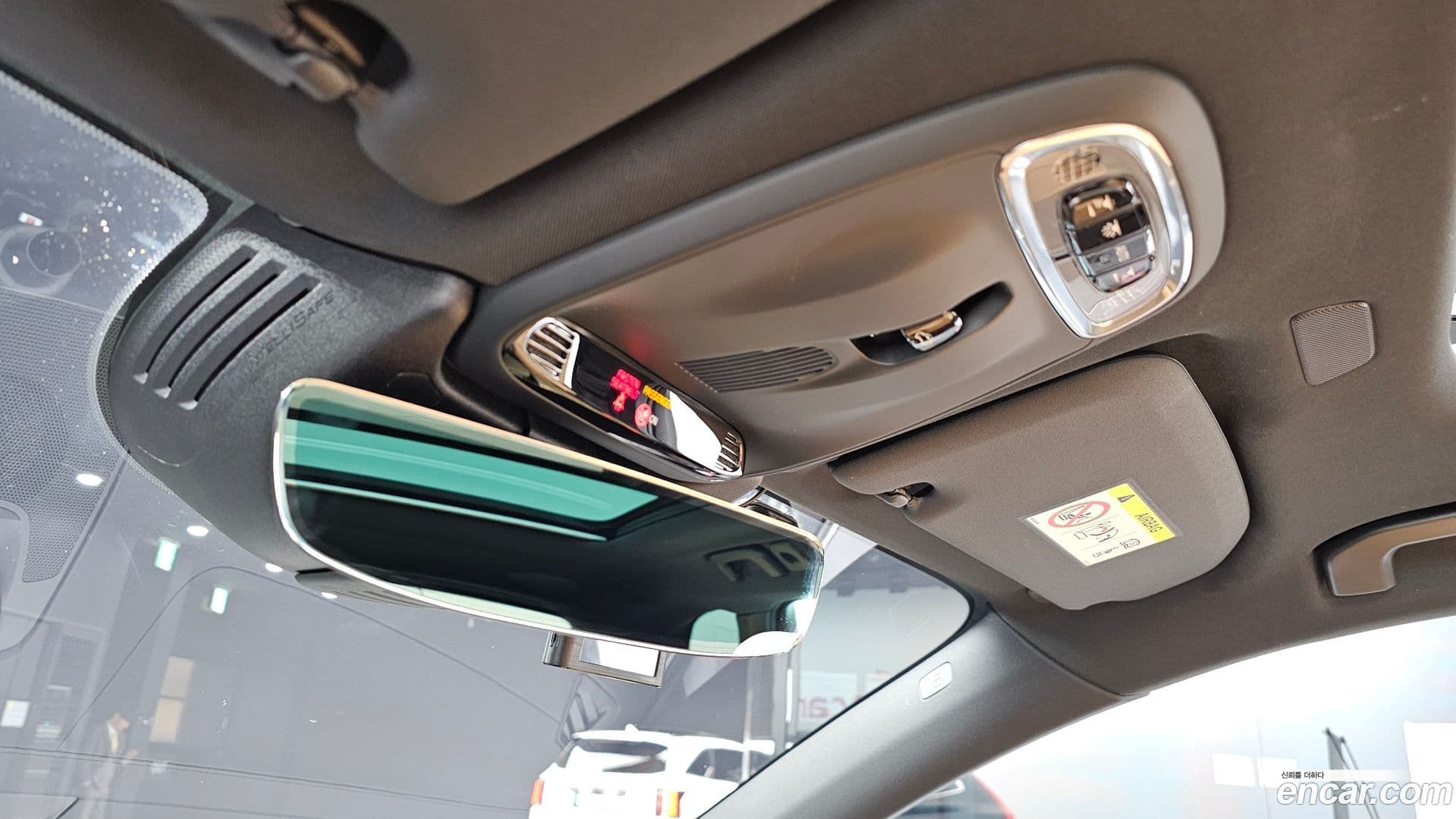 Main__Slider__Photo:XC60 Volvo 2021.5-13