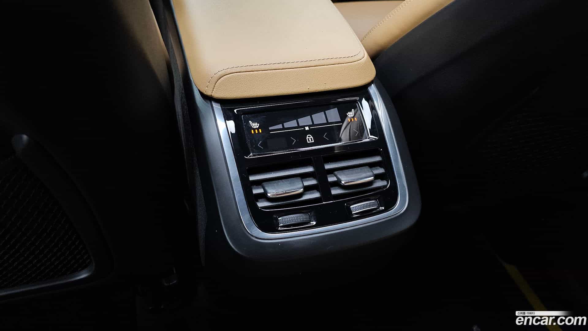 XC60 Volvo 2021.5-OPTION-022