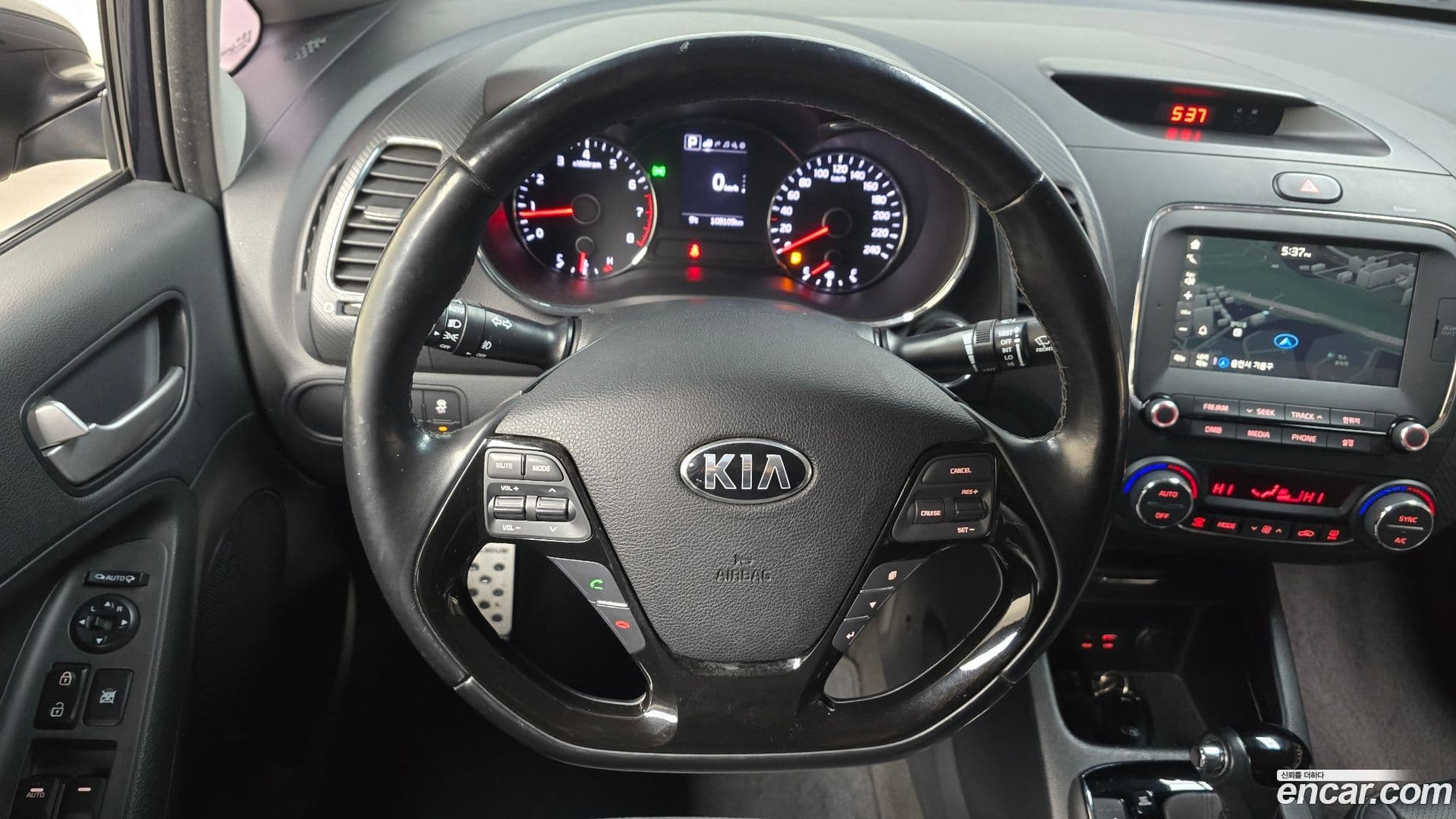 Main__Slider__Photo:K3 Kia 2016.9-12