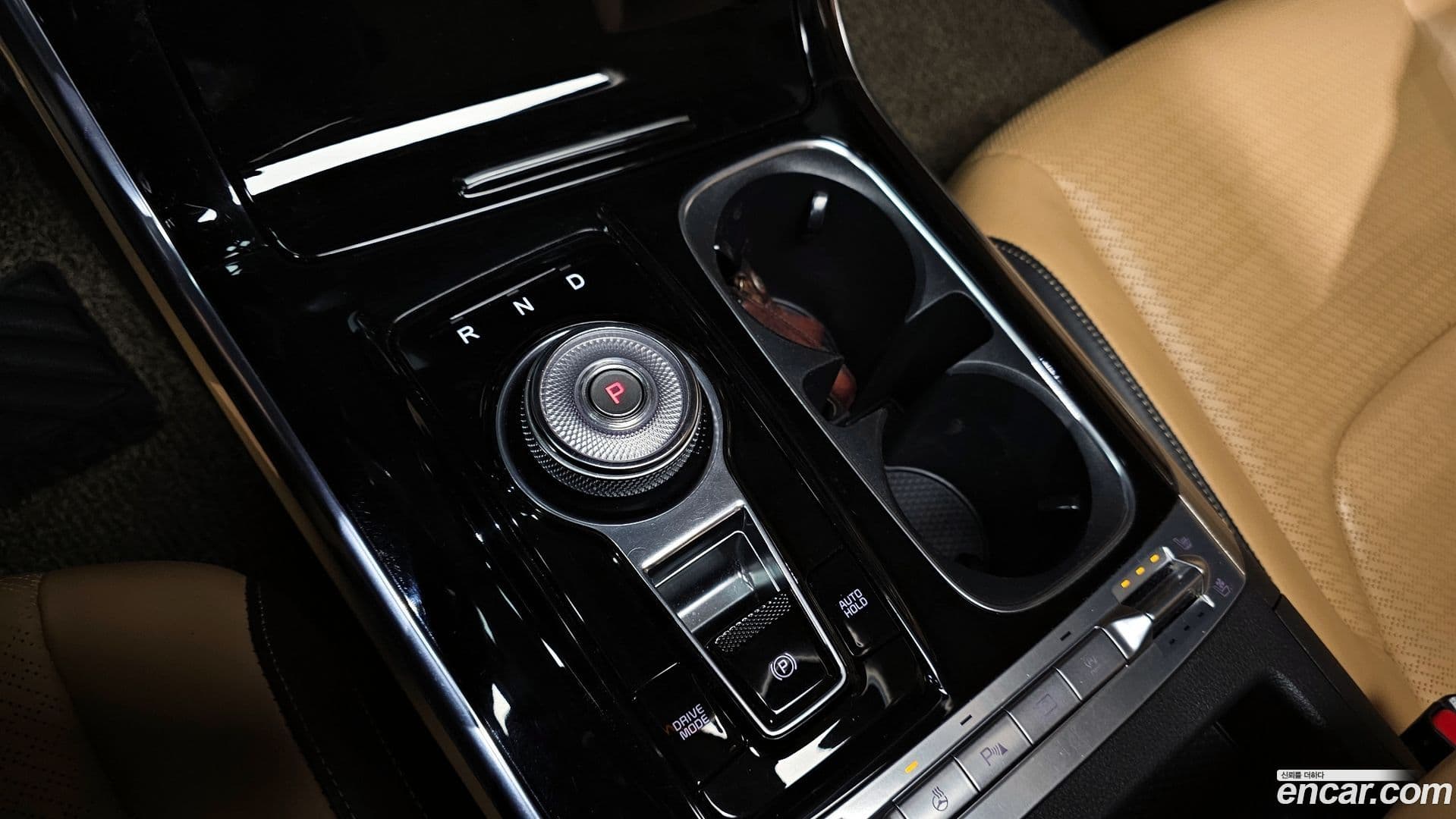 Main__Slider__Photo:Canival Kia 2021.2-8