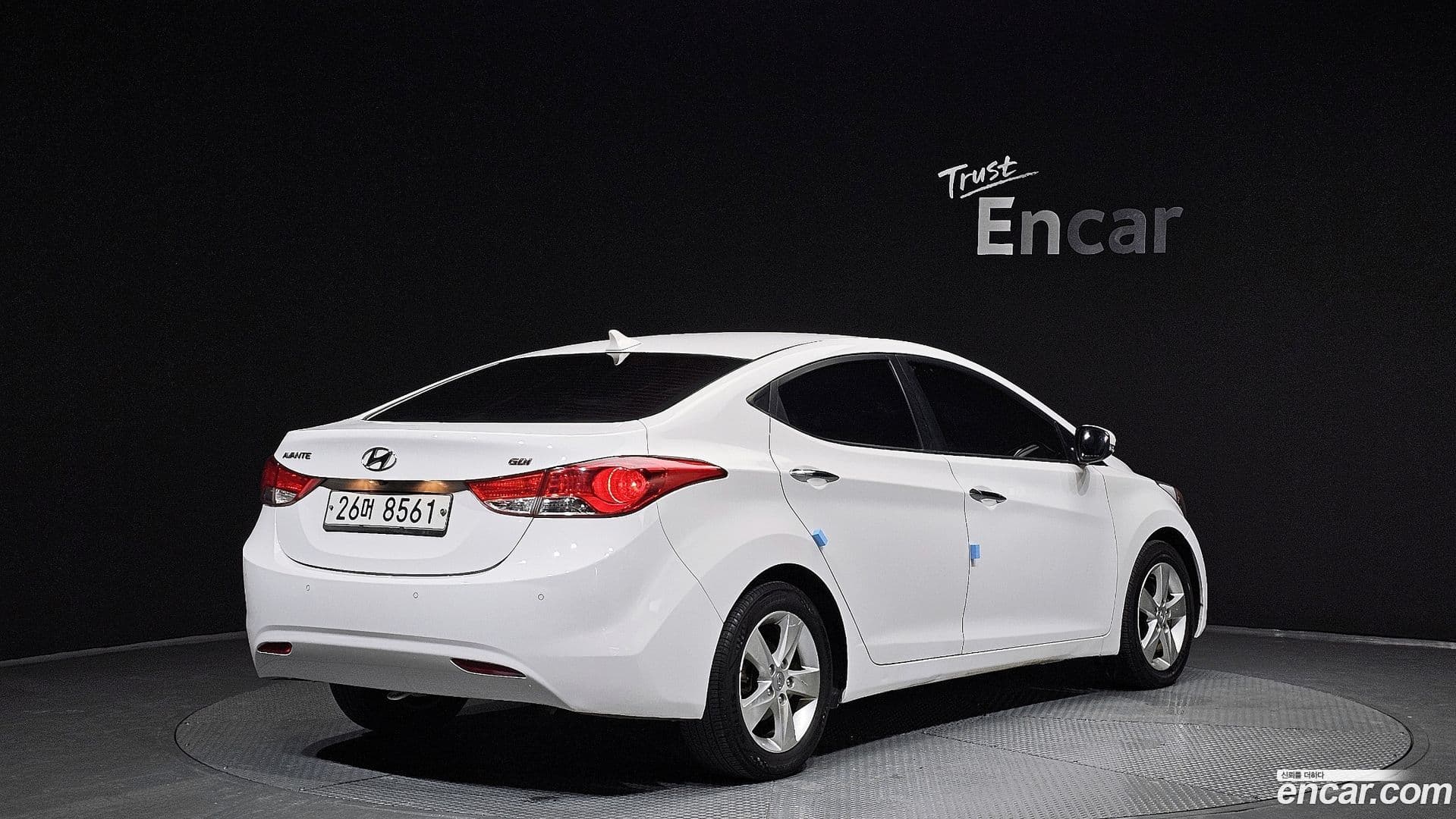 Main__Slider__Photo:AVANTE Hyundai 2012.9-1