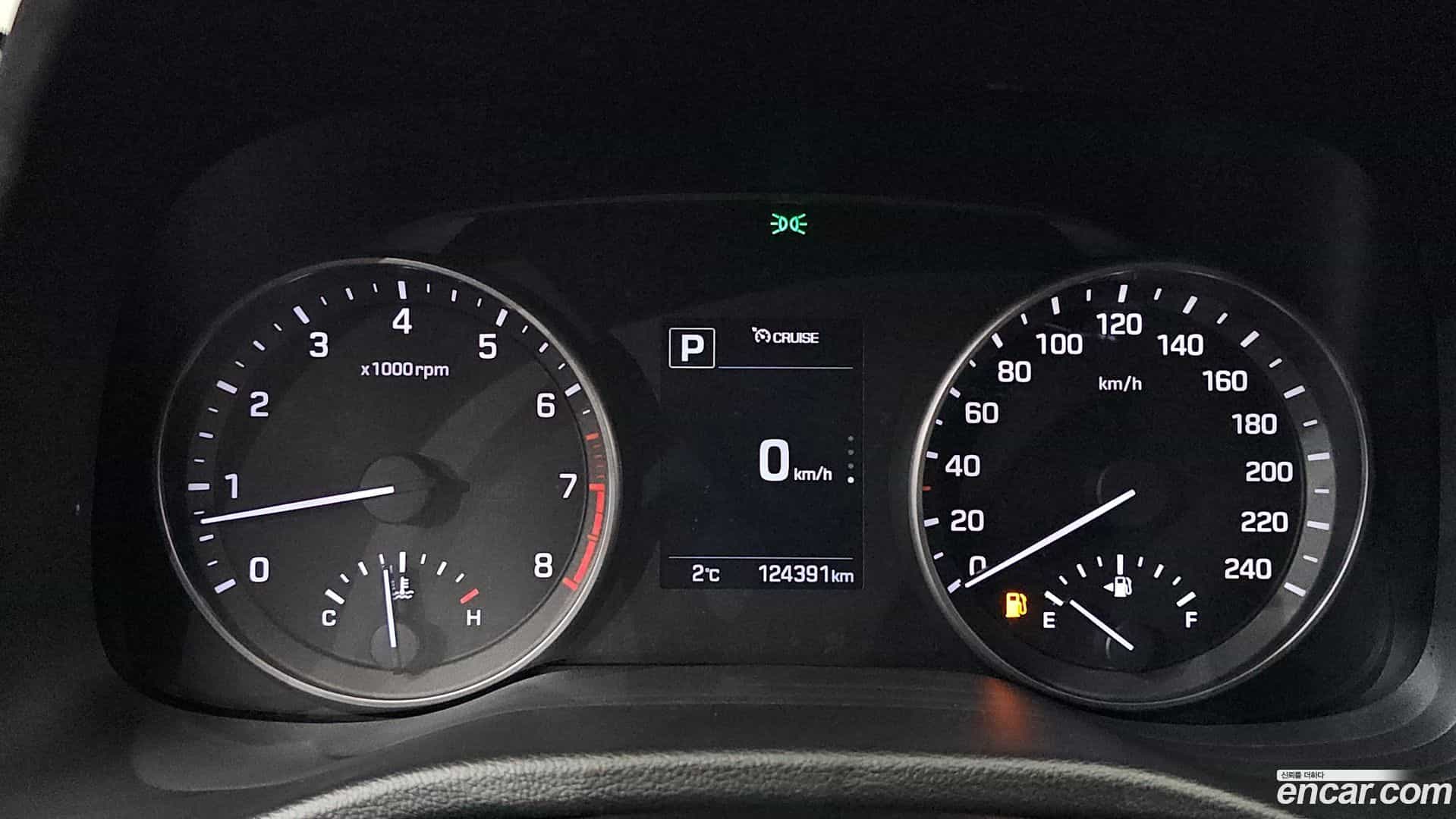 AVANTE Hyundai 2016.9-INNER-008