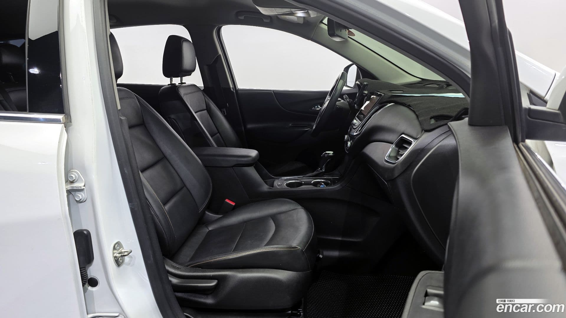 Main__Slider__Photo:Equinox ChevroletGMDaewoo 2019.5-10