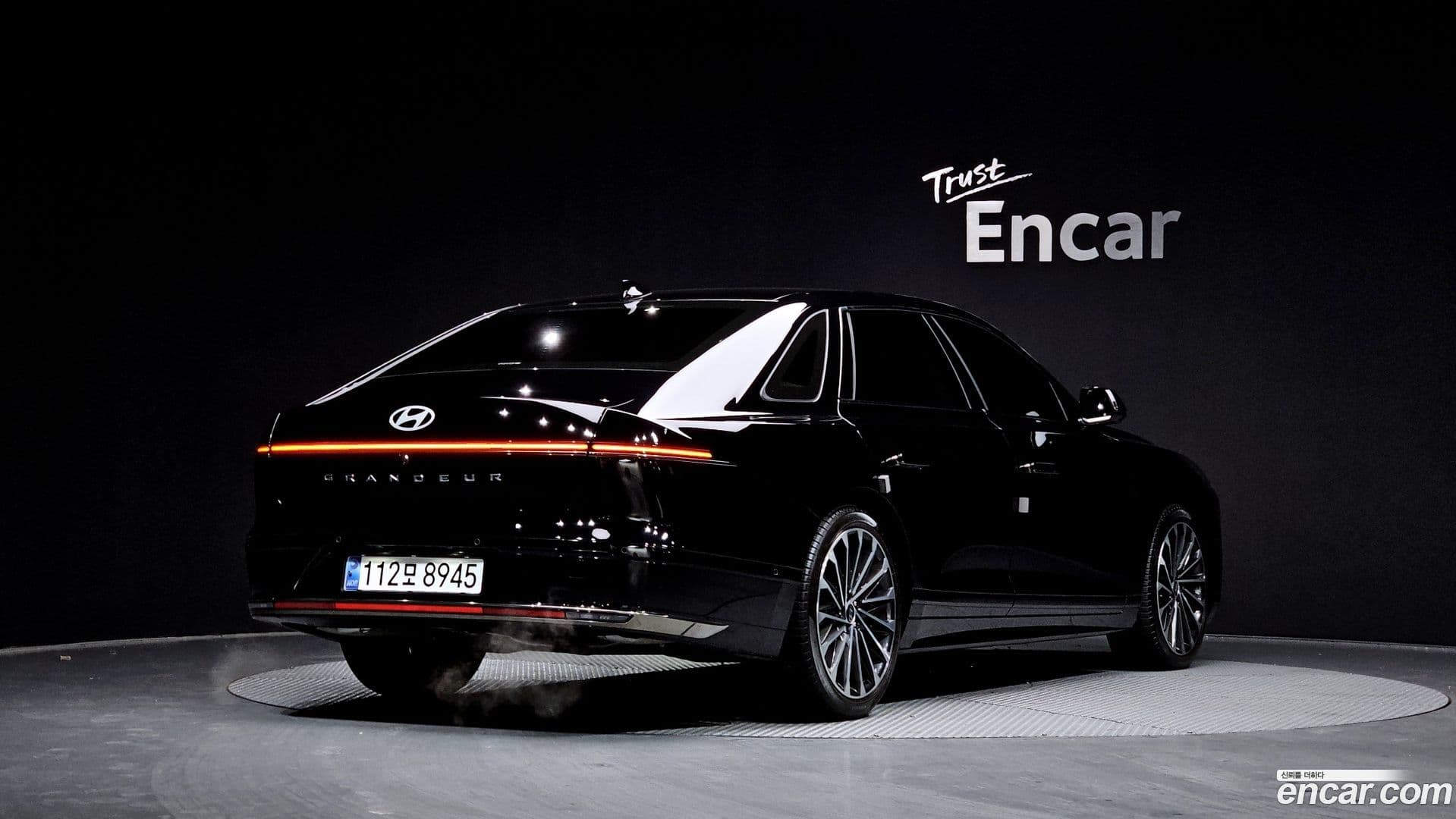 Main__Slider__Photo:Grandeur Hyundai 2024.11-1