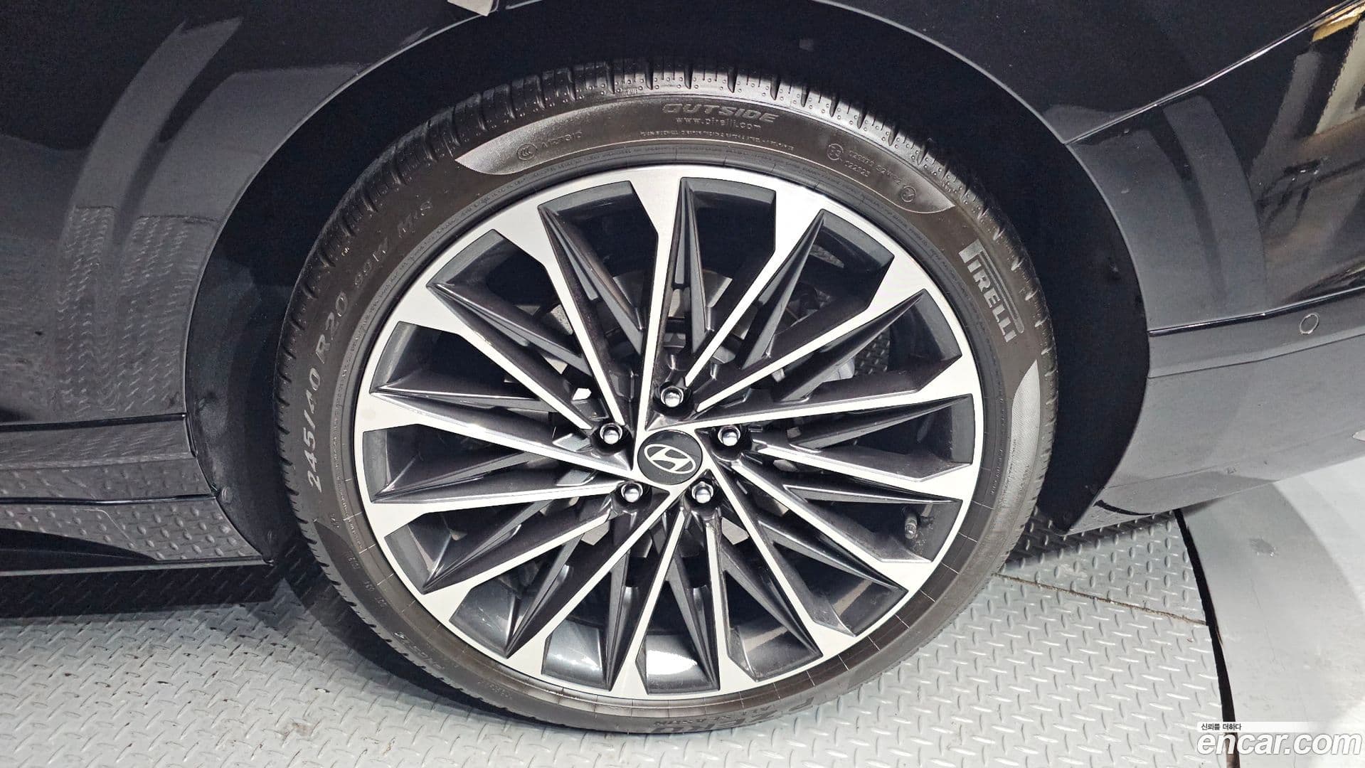 Main__Slider__Photo:Grandeur Hyundai 2024.11-4