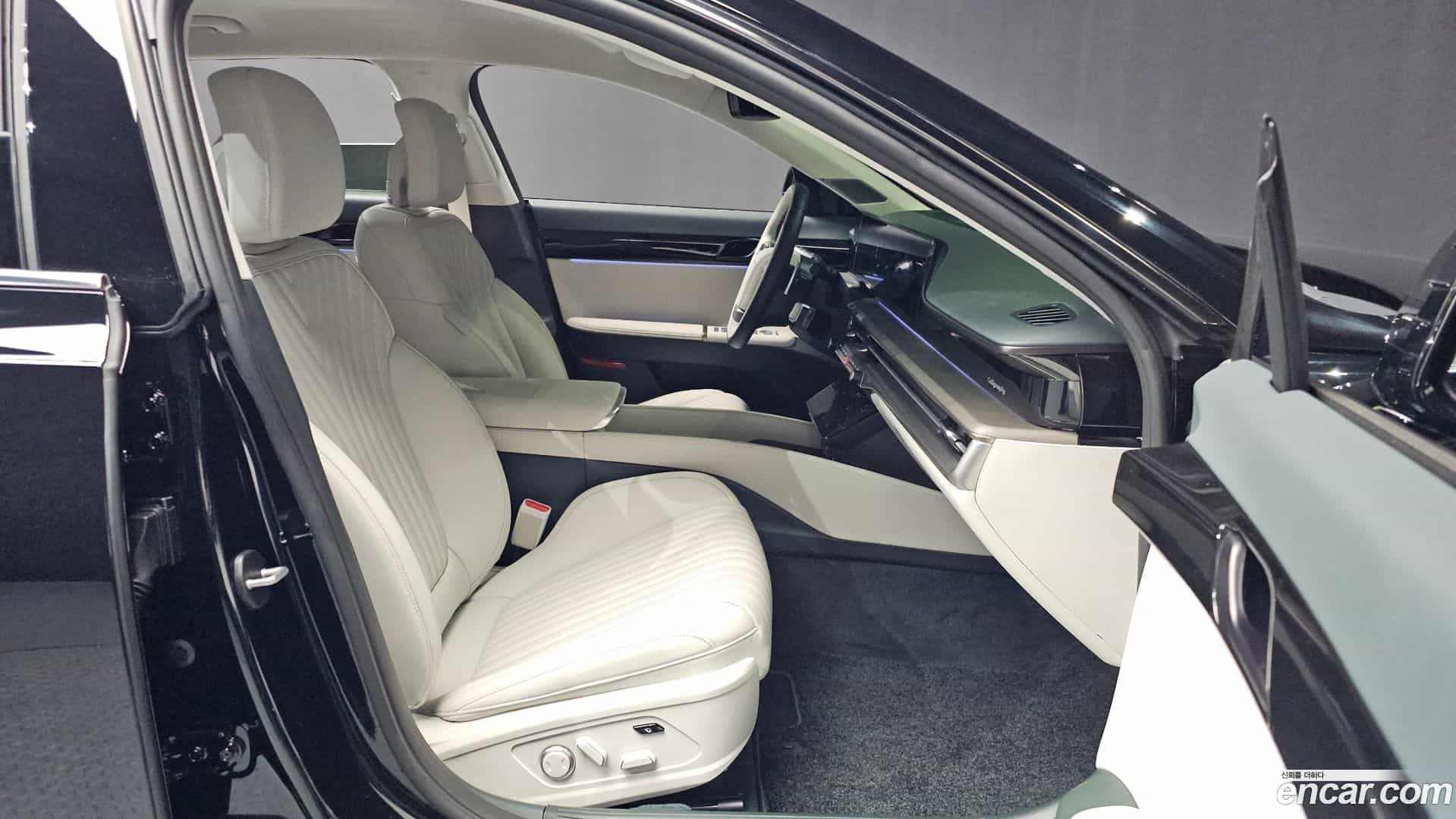 Grandeur Hyundai 2024.11-OPTION-015