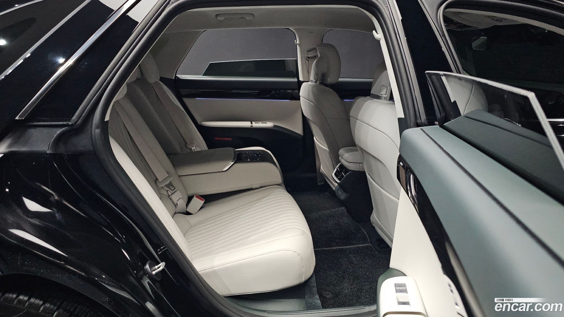 Main__Slider__Photo:Grandeur Hyundai 2024.11-11