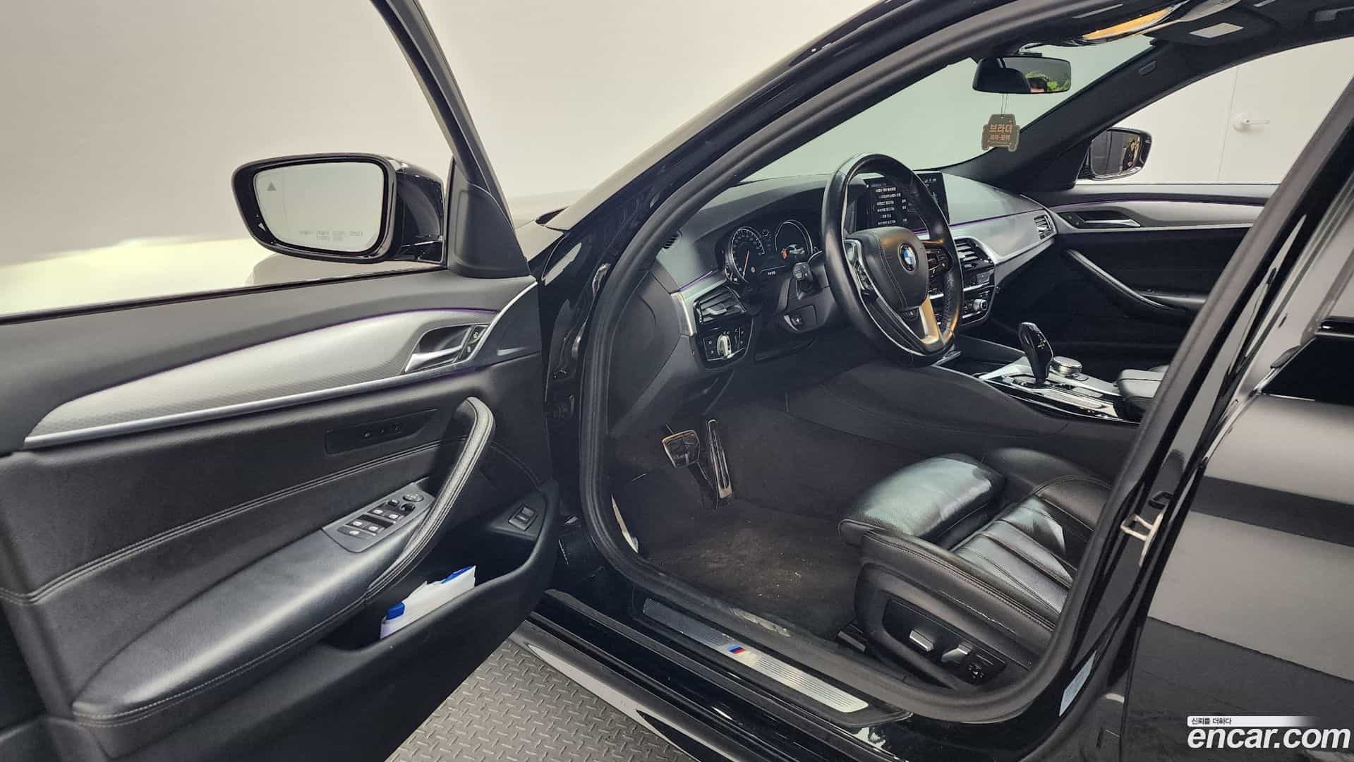 5-Series BMW 2017.3-INNER-010