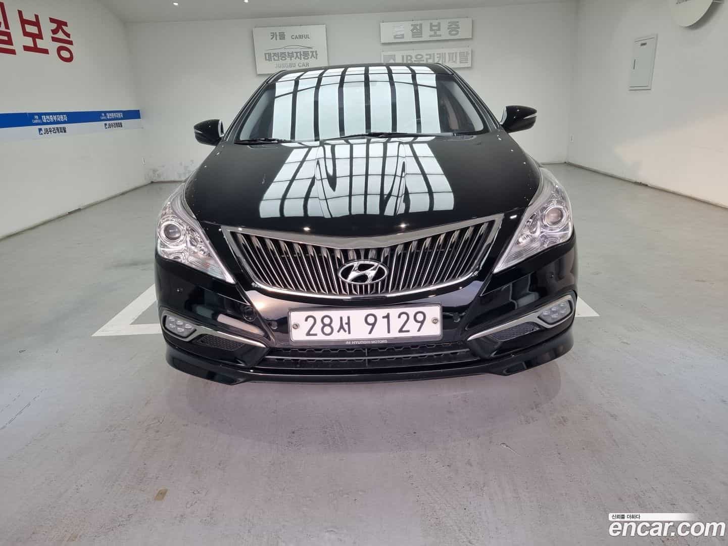 Grandeur Hyundai 2015.5-OUTER-001