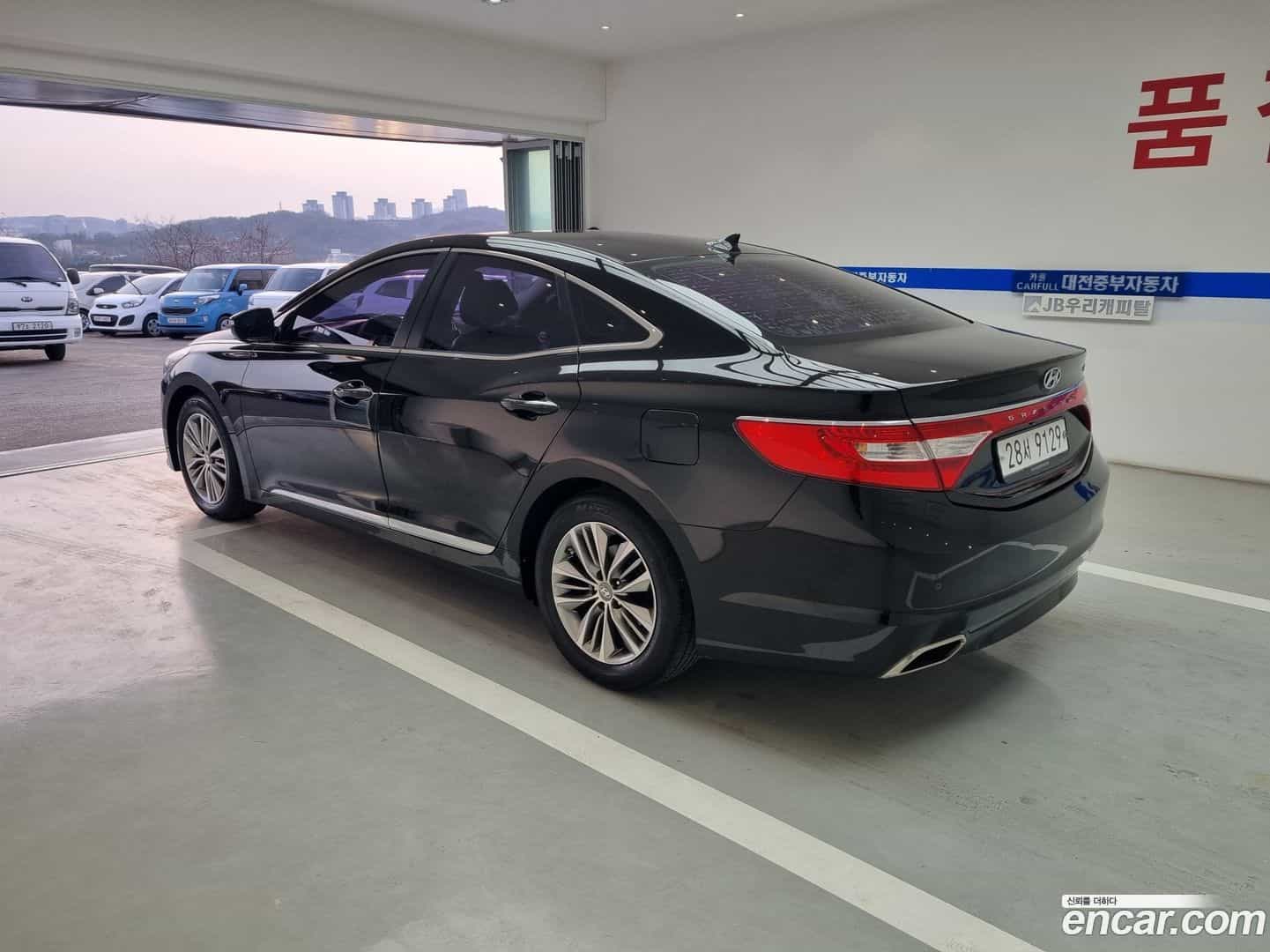 Grandeur Hyundai 2015.5-OPTION-021