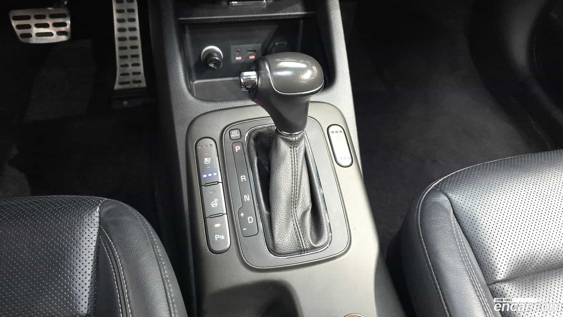 K3 Kia 2013.5-INNER-009