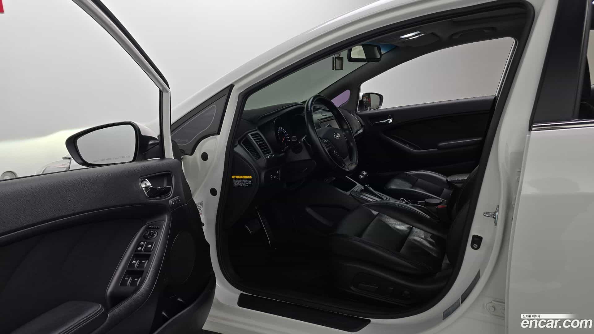 K3 Kia 2013.5-INNER-010