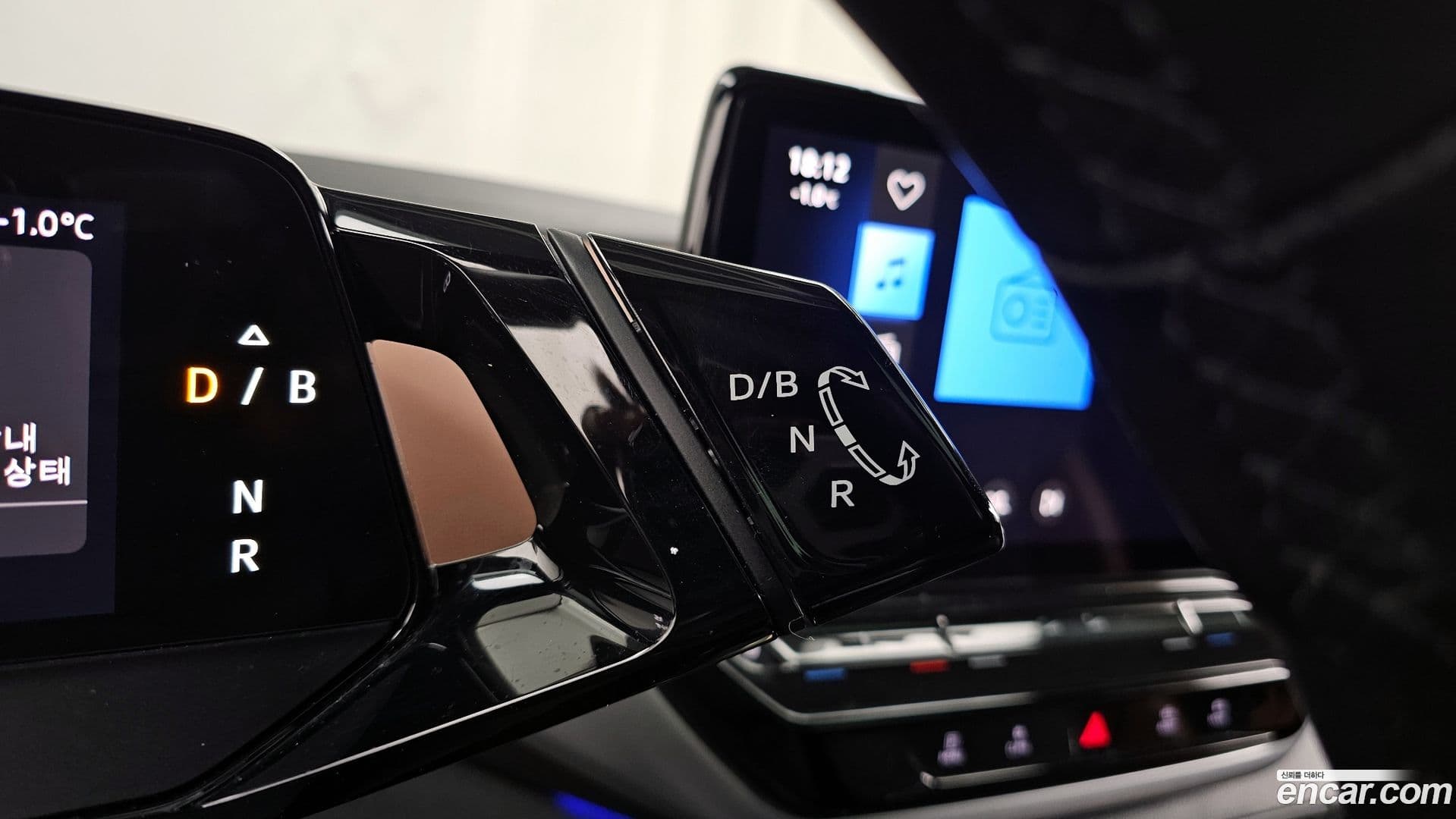 Main__Slider__Photo:ID.4 Volkswagen 2023.9-8