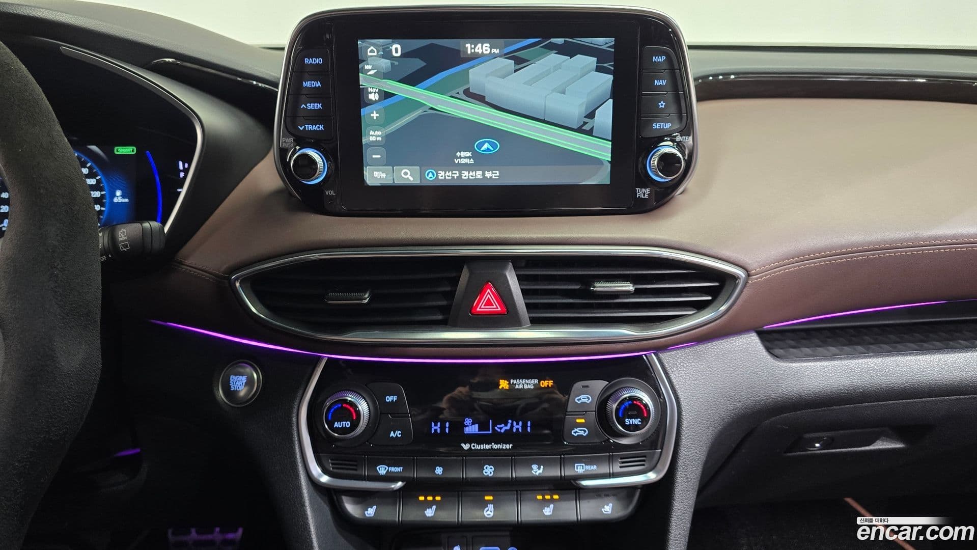 Main__Slider__Photo:Santafe Hyundai 2019.1-13