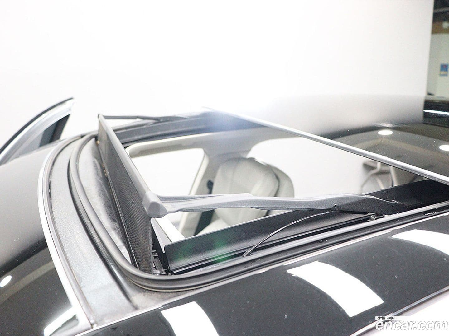 Main__Slider__Photo:SM6 Renault-KoreaSamsung 2019.4-12