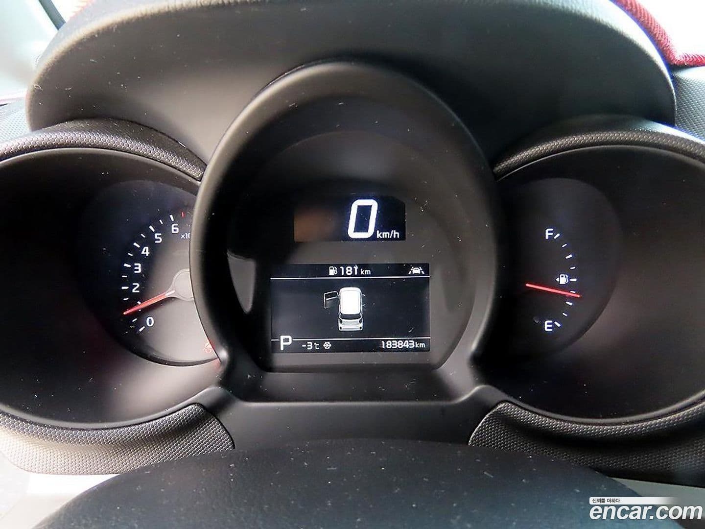 Main__Slider__Photo:RAY Kia 2022.2-8