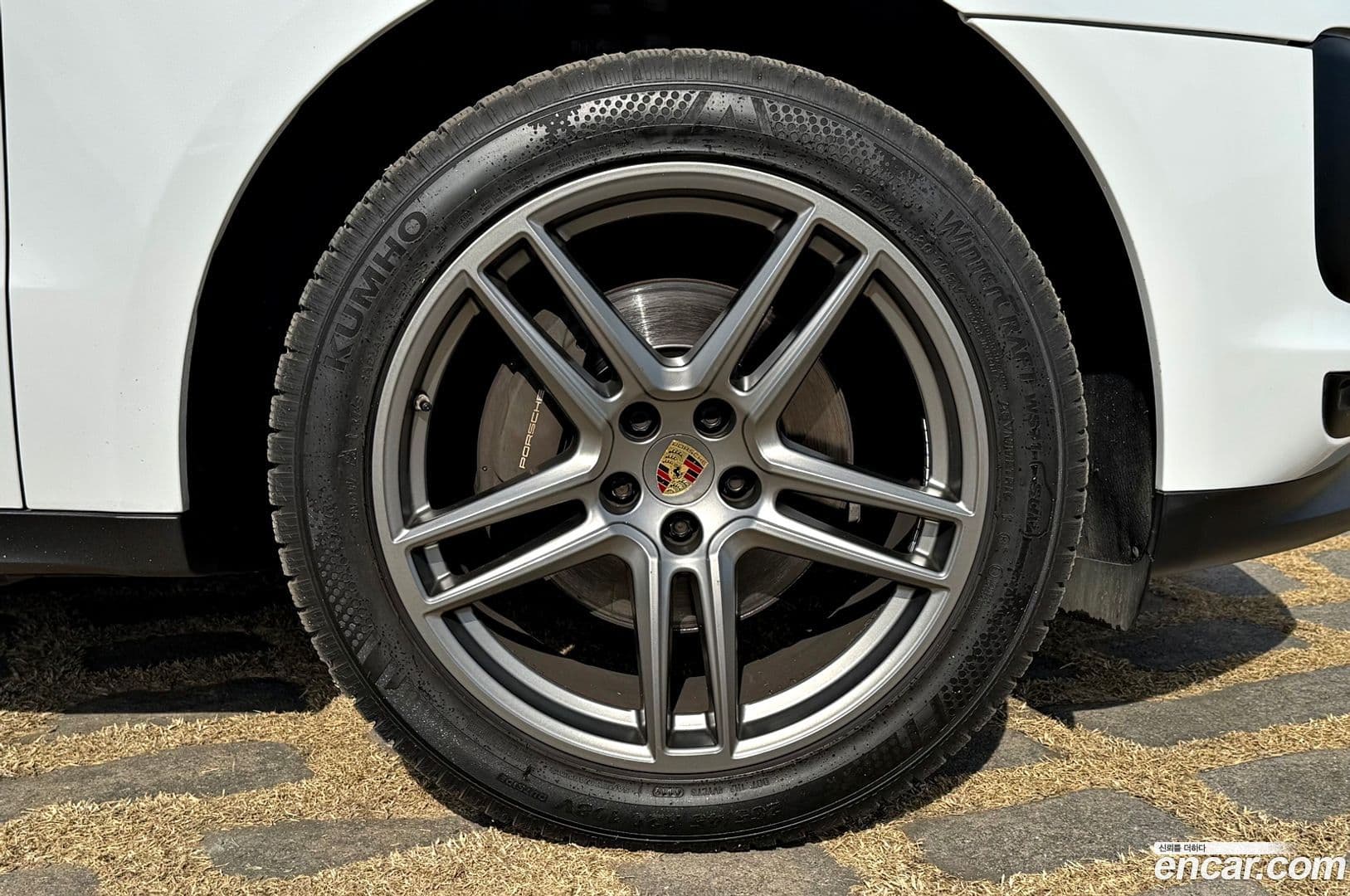 Main__Slider__Photo:Macan Porsche 2019.11-9