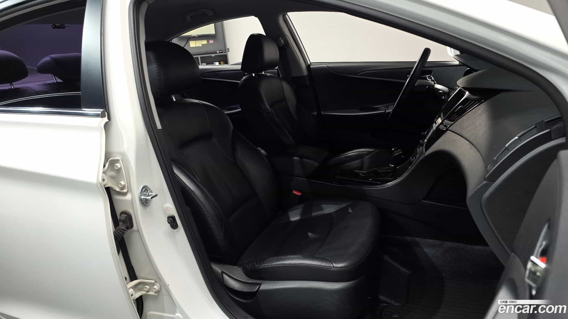Sonata Hyundai 2013.3-INNER-010
