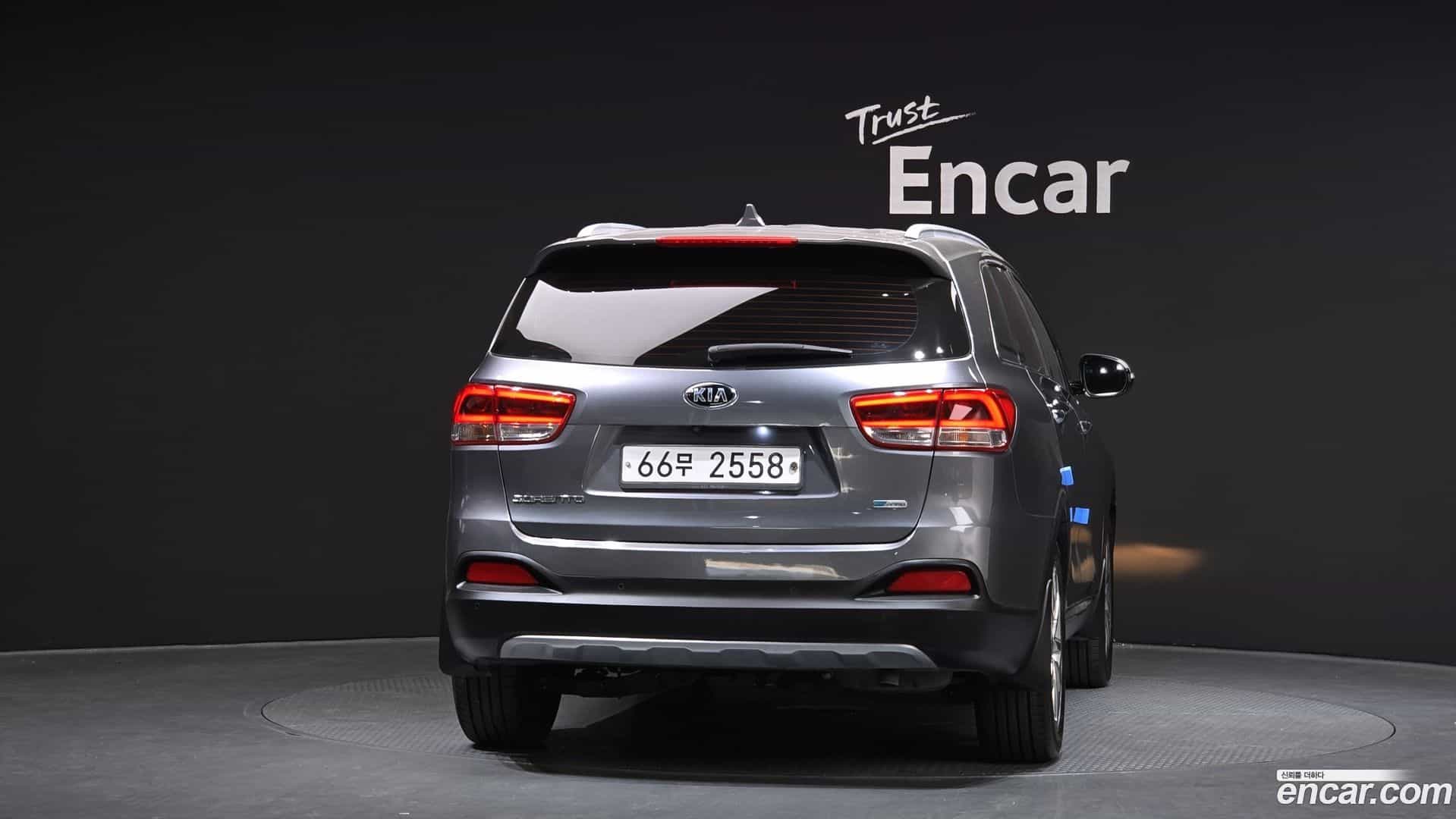 Sorento Kia 2015.3-OUTER-004