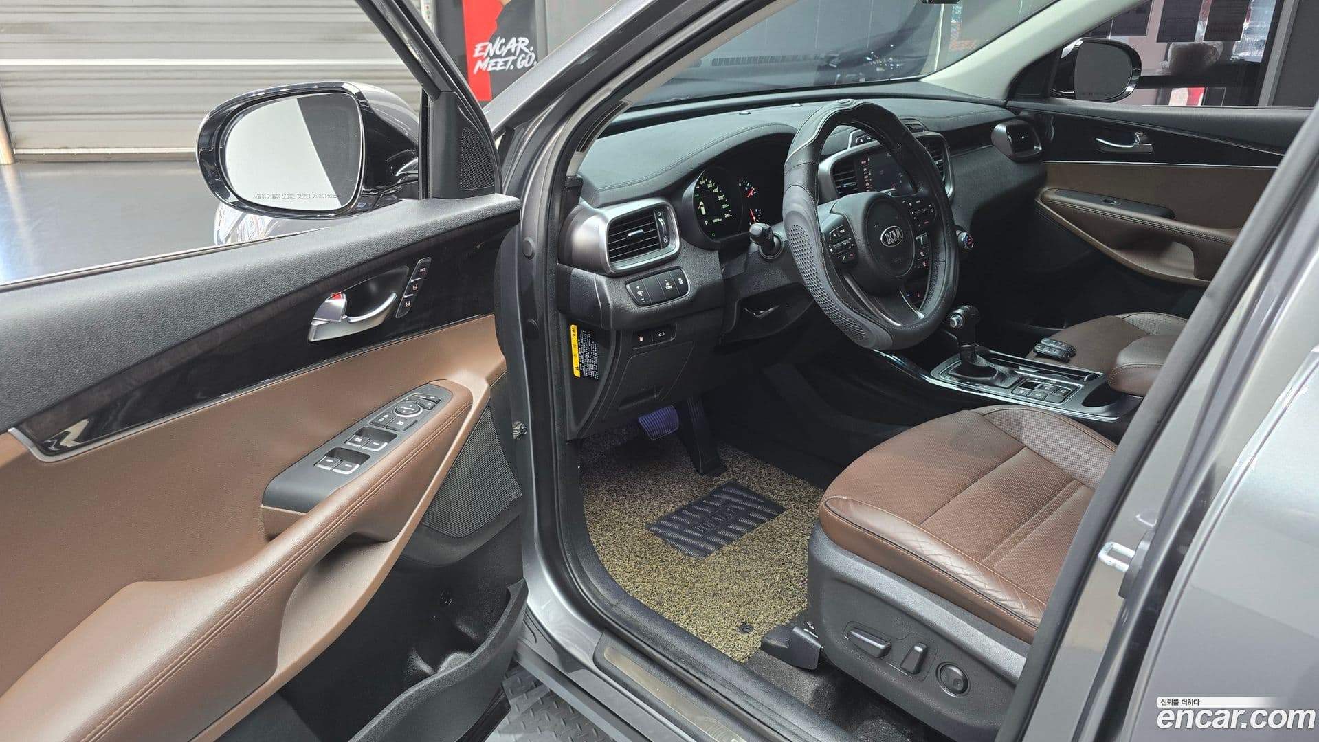 Main__Slider__Photo:Sorento Kia 2015.3-10