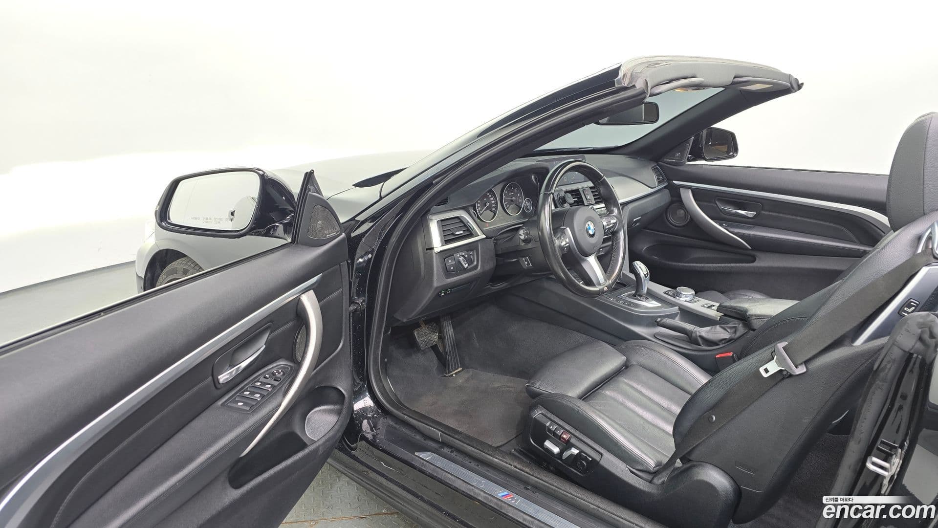 Main__Slider__Photo:4-Series BMW 2018.6-9