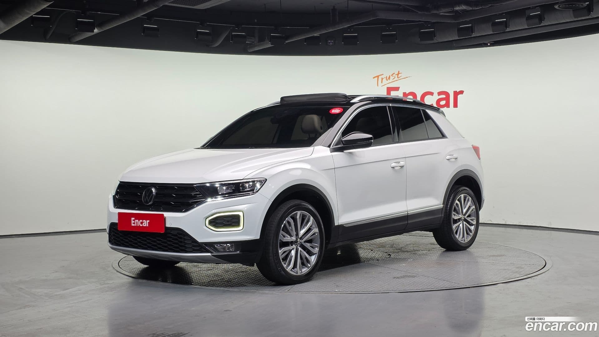 Main__Slider__Photo:T-Roc Volkswagen 2022.2-0