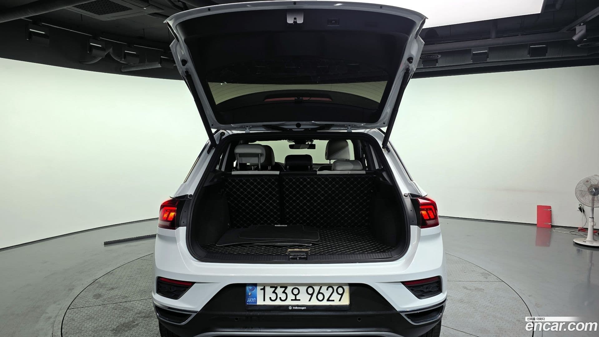 Main__Slider__Photo:T-Roc Volkswagen 2022.2-19