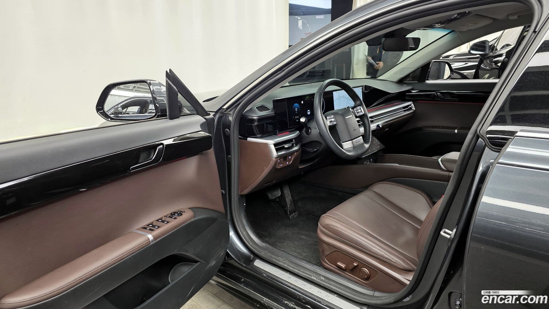 Main__Slider__Photo:Grandeur Hyundai 2024.2-9