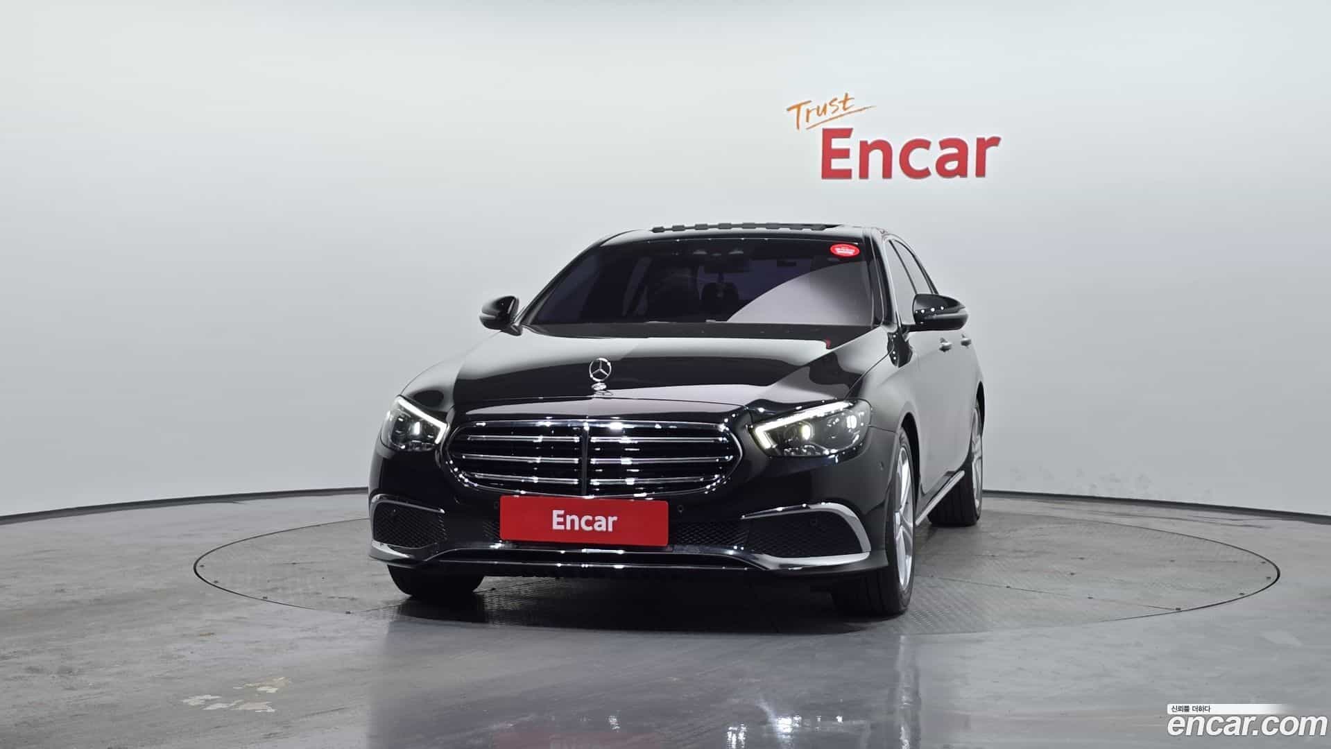 E-Class Mercedes-Benz 2017.0-OUTER-003