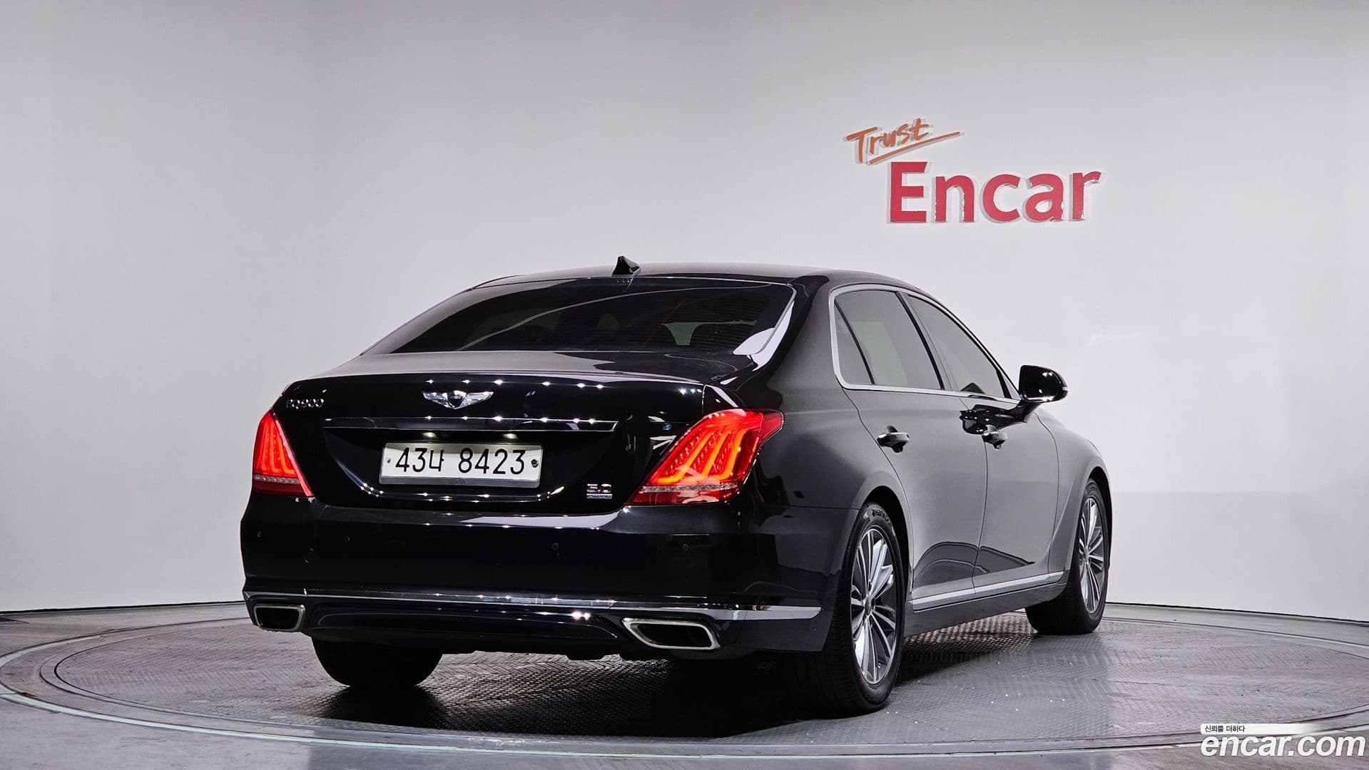 Main__Slider__Photo:EQ900 Genesis 2017.8-1