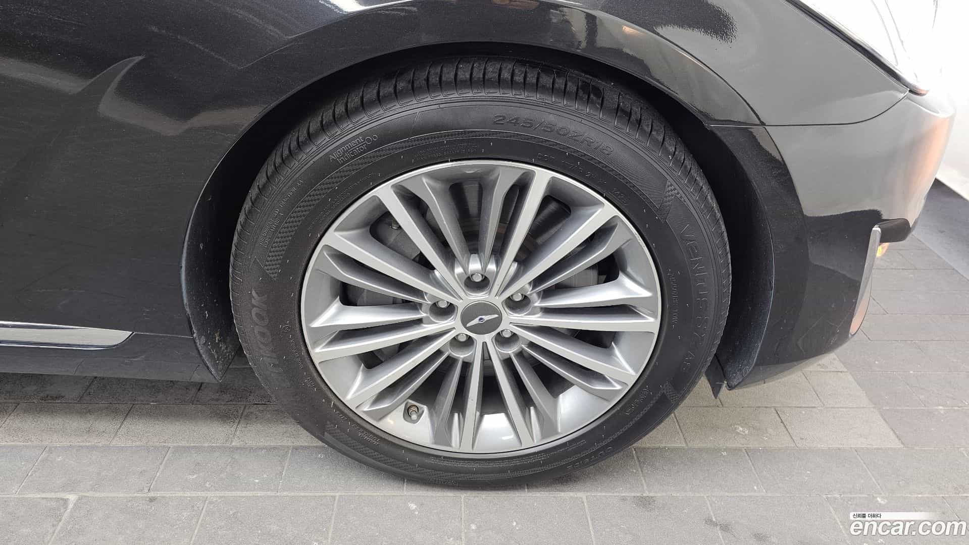 EQ900 Genesis 2017.8-OUTER-005