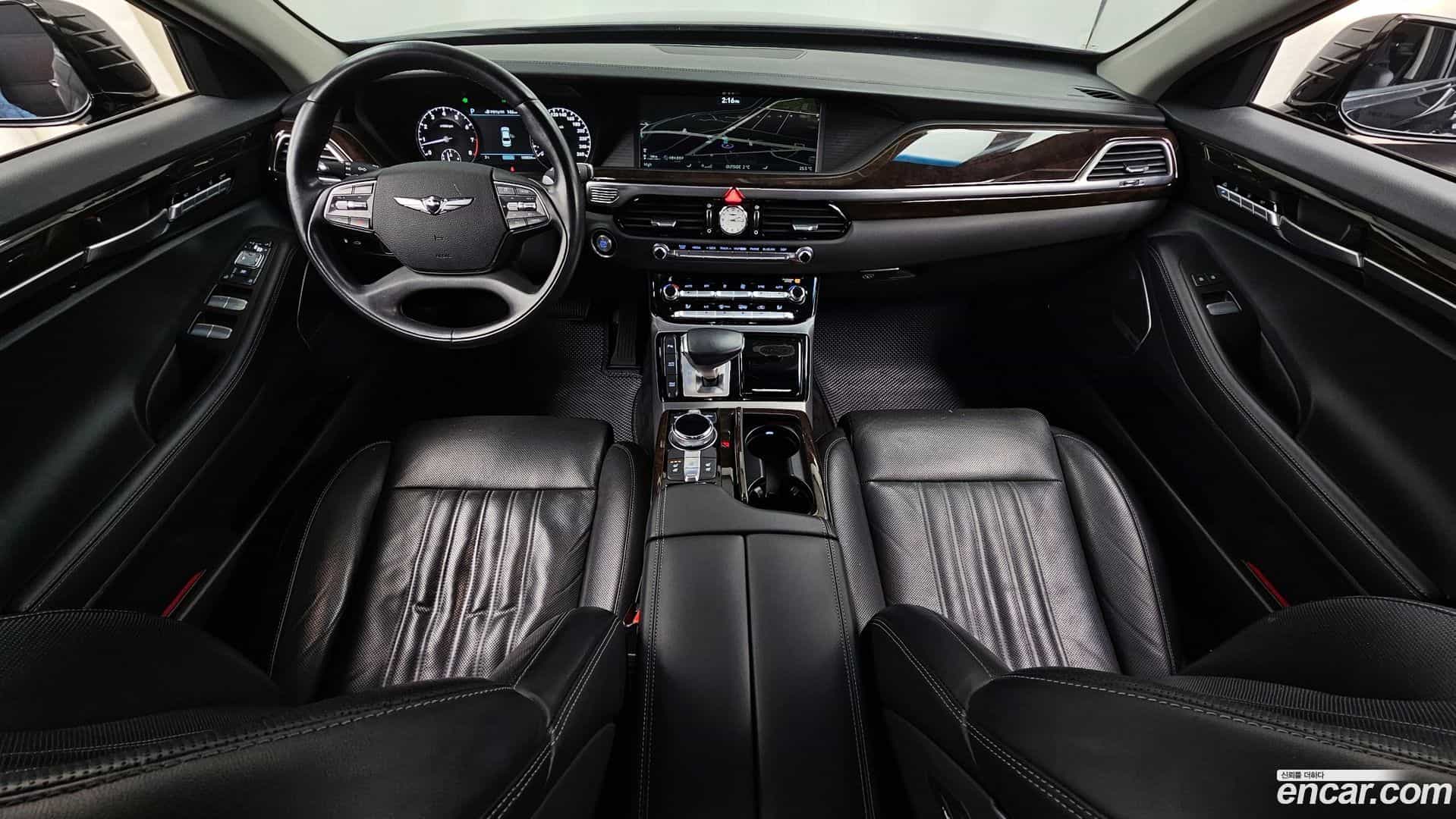 EQ900 Genesis 2017.8-INNER-007