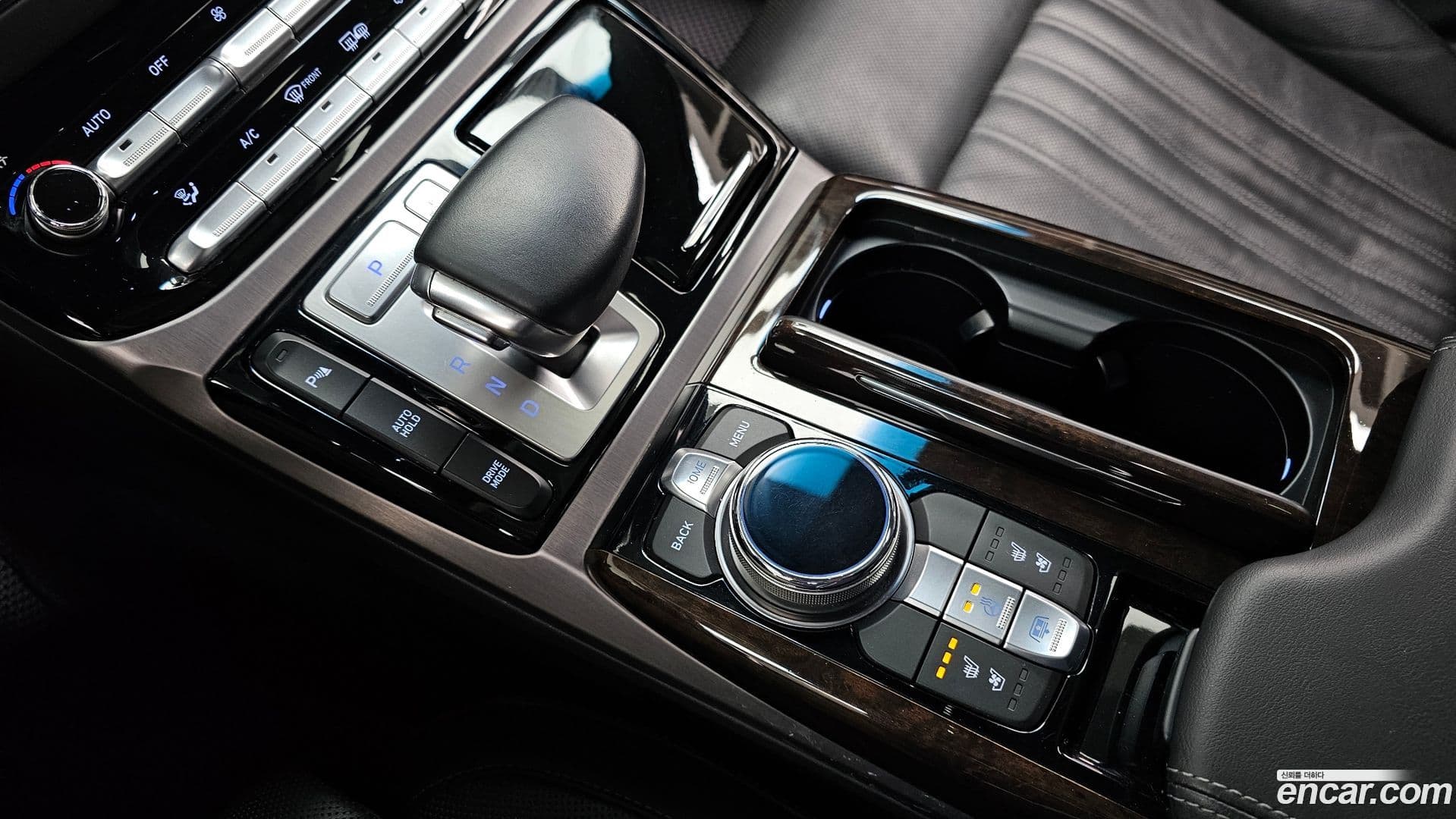 Main__Slider__Photo:EQ900 Genesis 2017.8-8