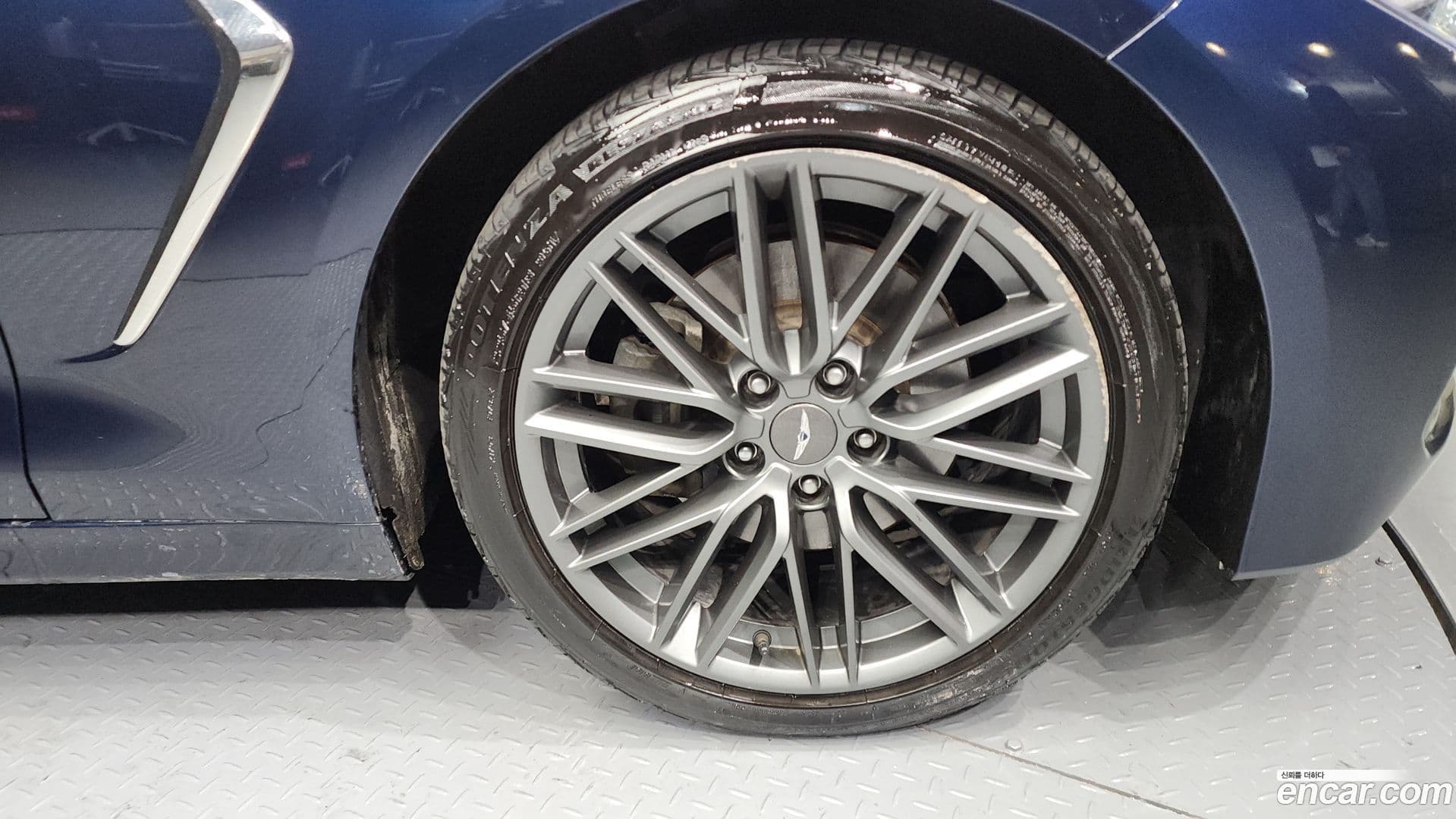 Main__Slider__Photo:G70 Genesis 2018.3-4