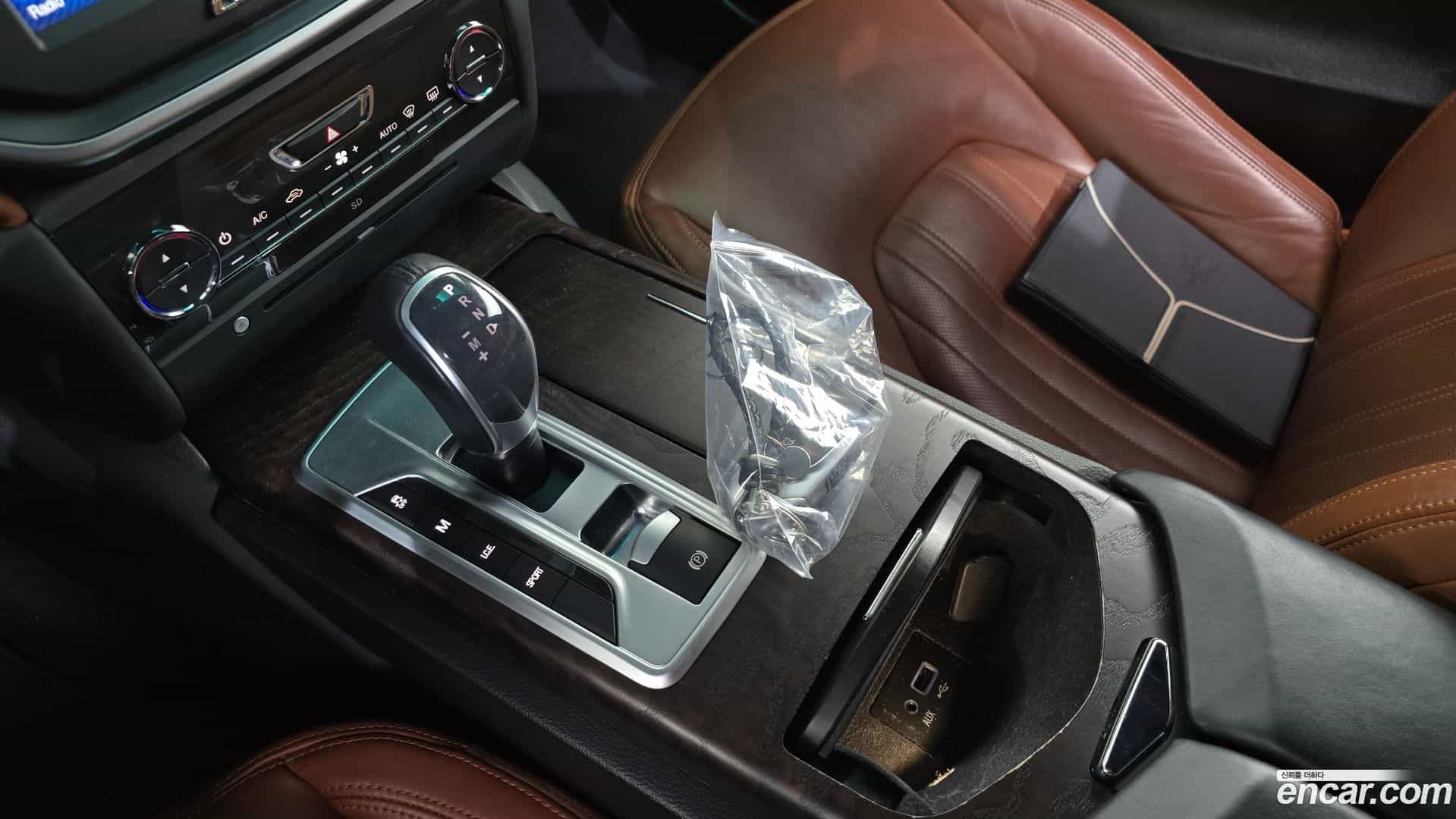 Ghibli Maserati 2014.3-INNER-009