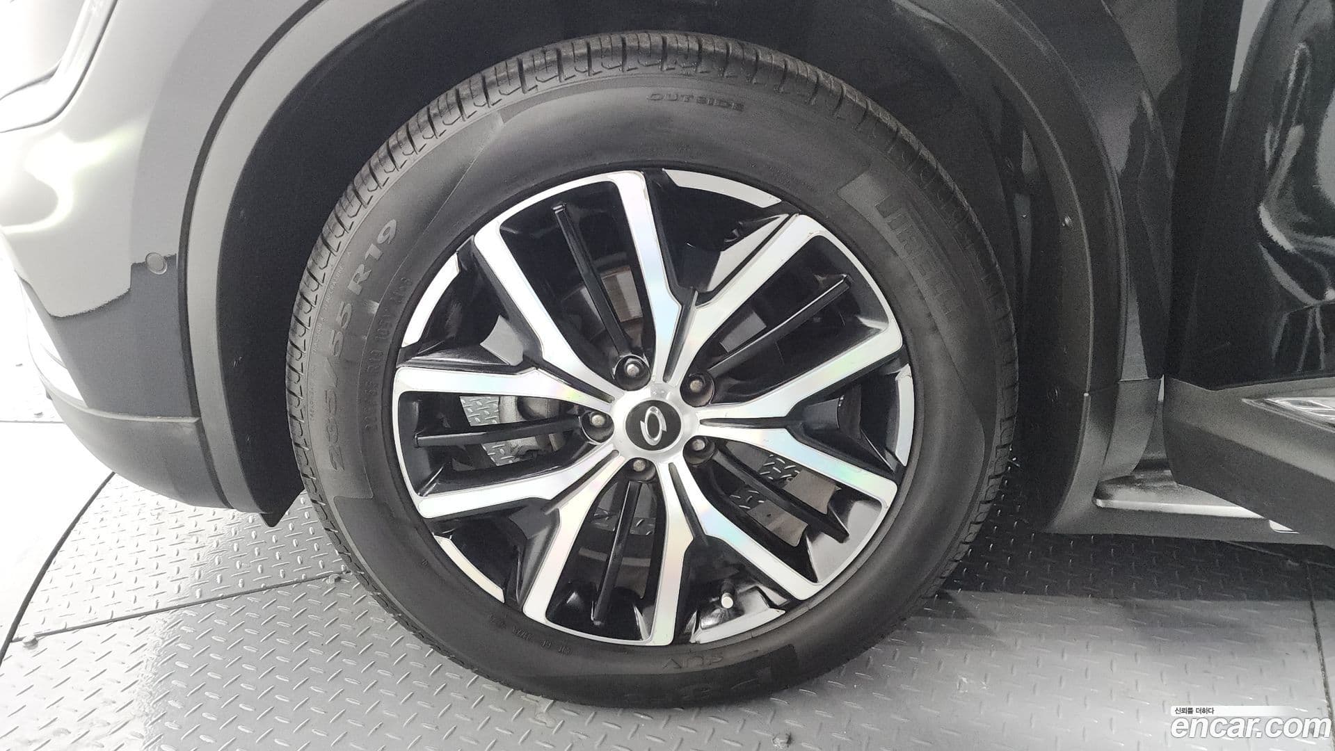 Main__Slider__Photo:QM6 Renault-KoreaSamsung 2022.8-4