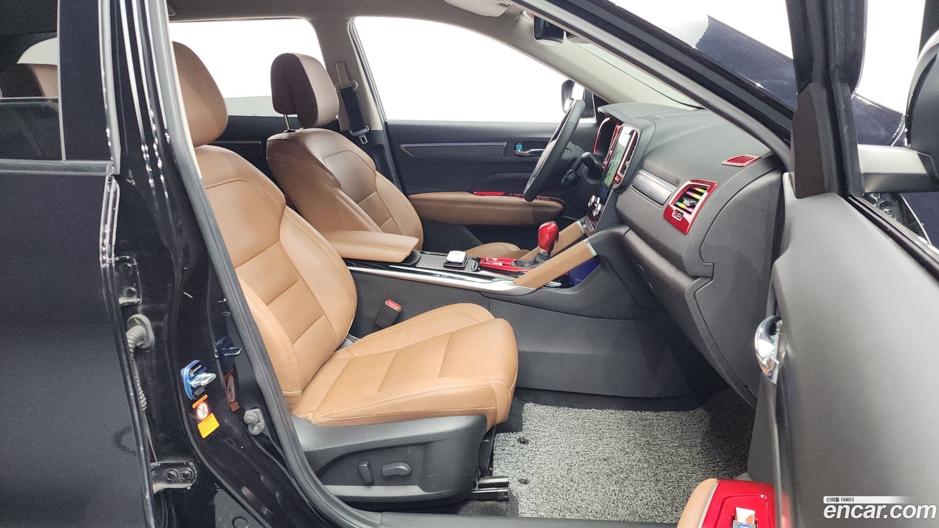 Main__Slider__Photo:QM6 Renault-KoreaSamsung 2022.8-10