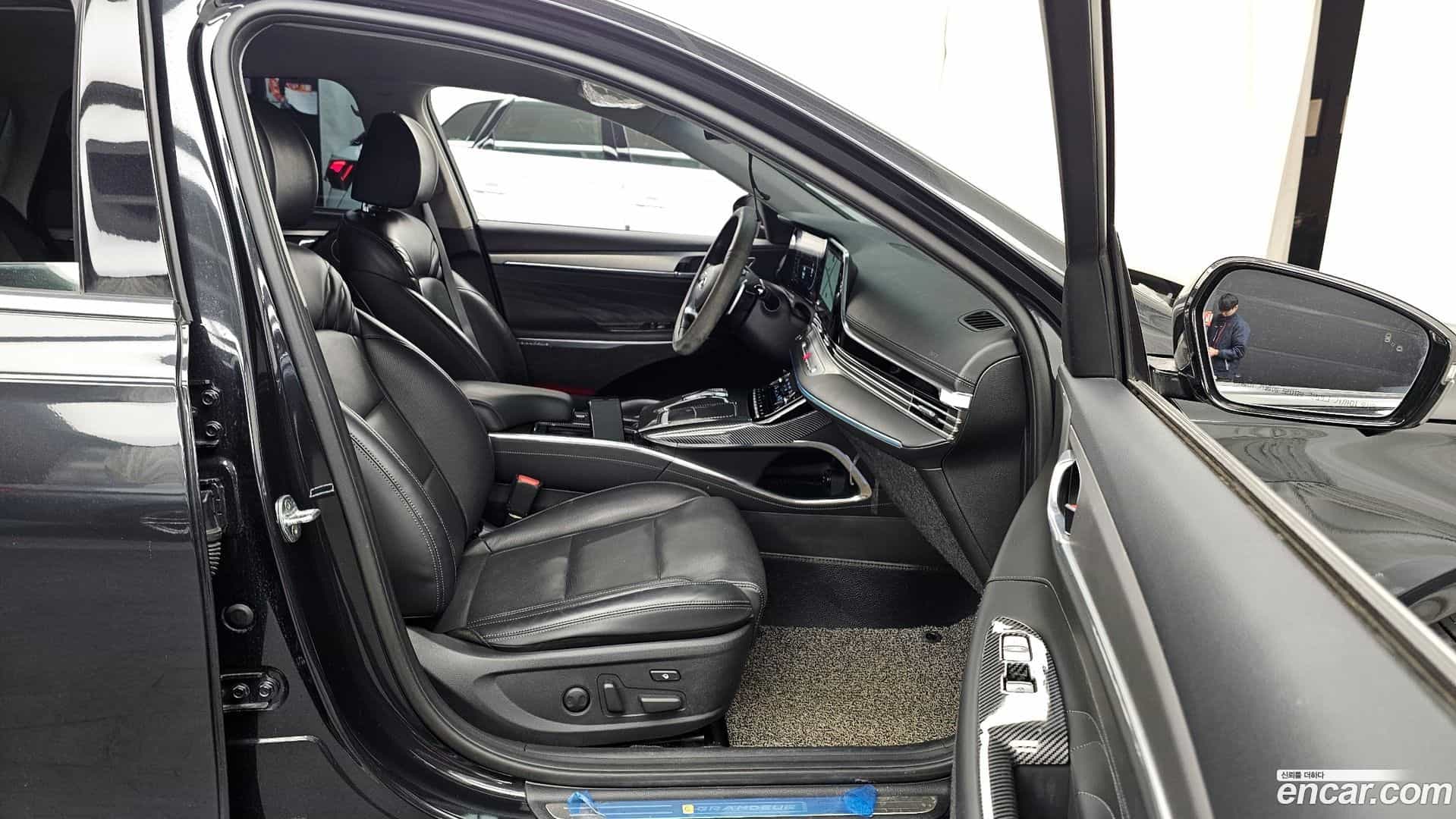 Grandeur Hyundai 2021.6-OPTION-015