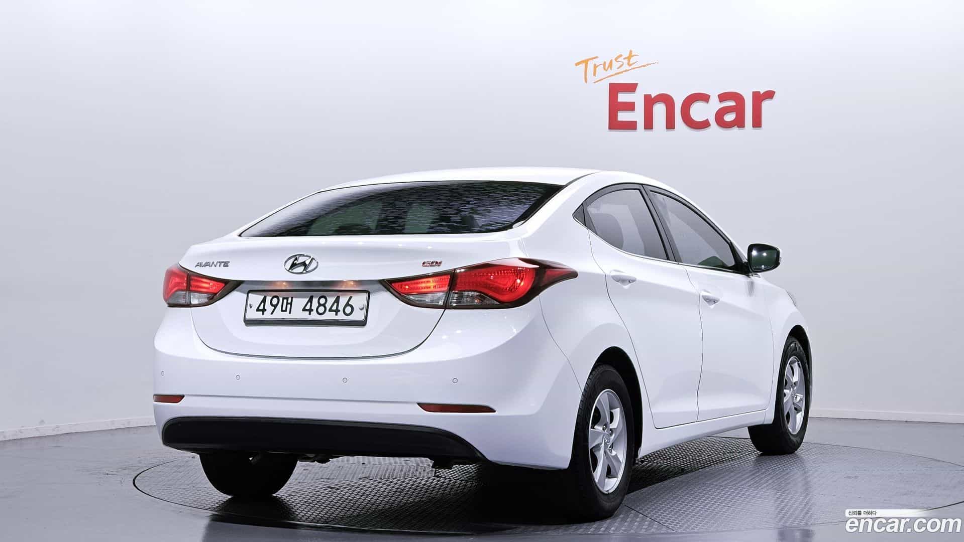 AVANTE Hyundai 2014.6-OUTER-002