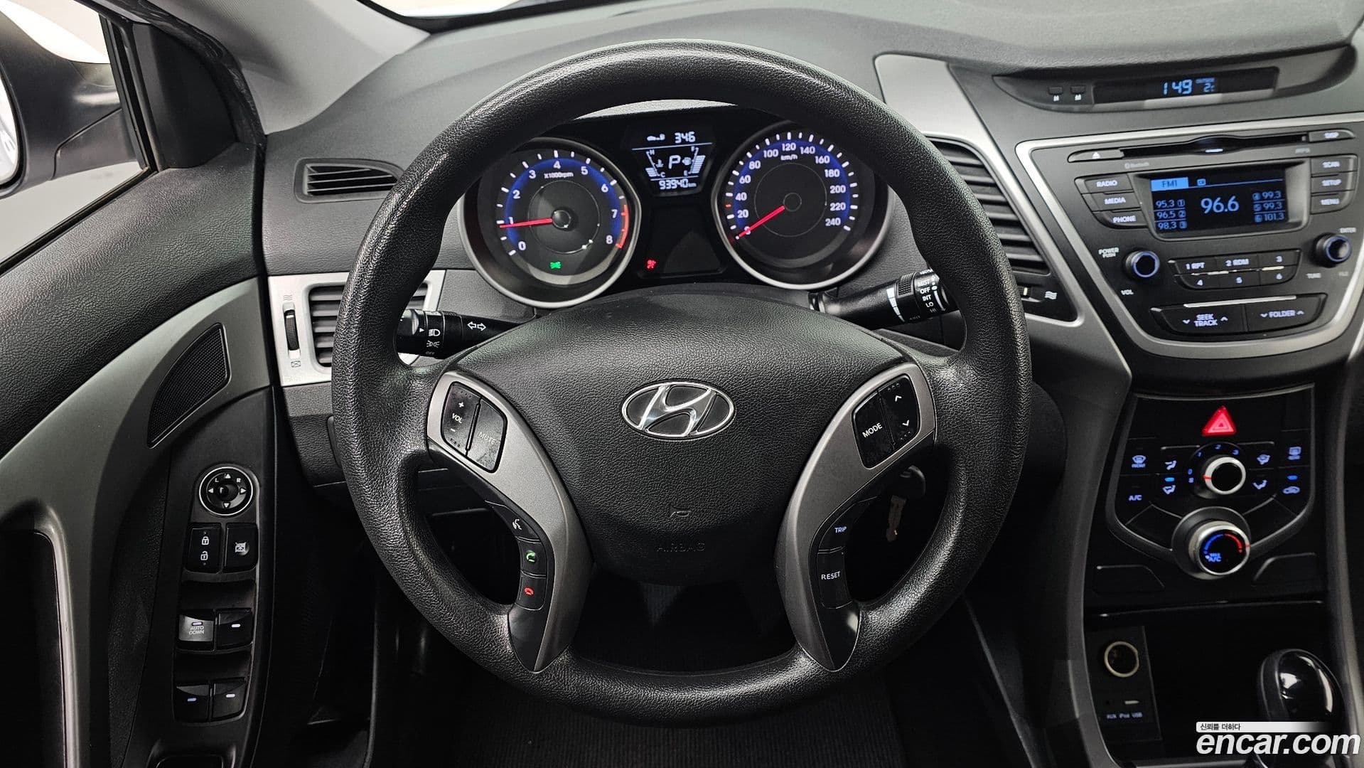 Main__Slider__Photo:AVANTE Hyundai 2014.6-13