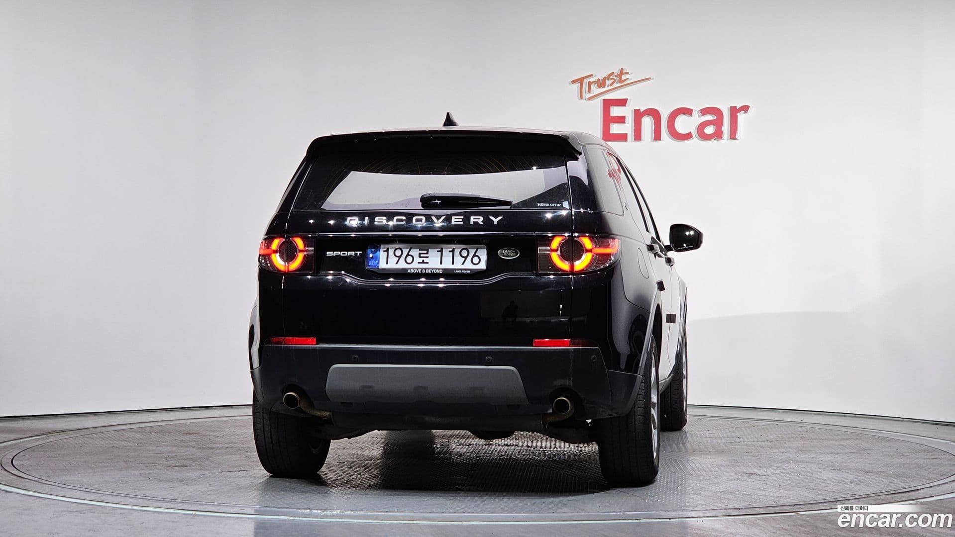 Main__Slider__Photo:Discovery Sport Land Rover 2017.11-3