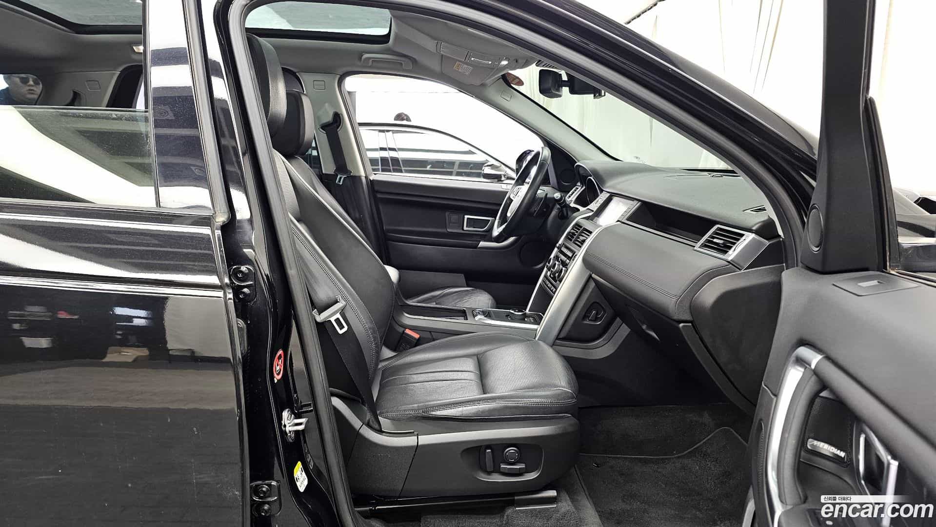 Discovery Sport Land Rover 2017.11-OPTION-015