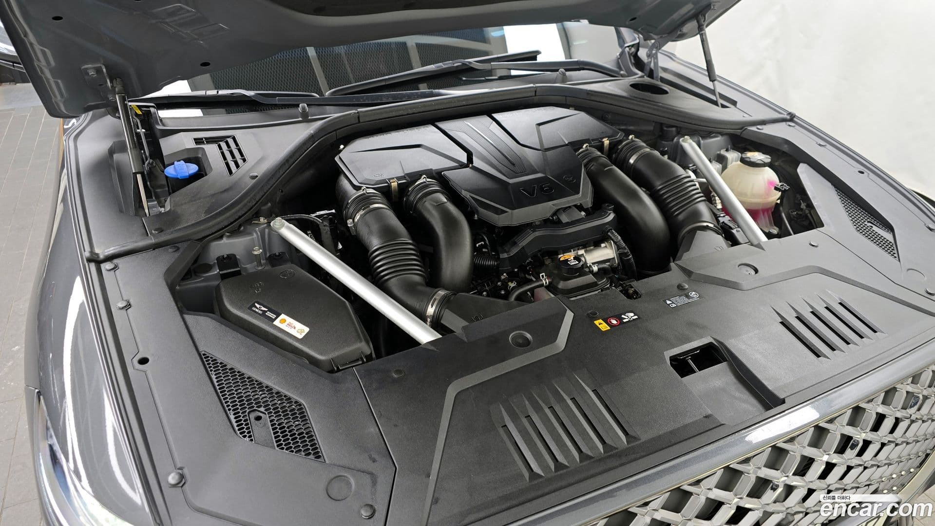 Main__Slider__Photo:GV70 Genesis 2021.11-5