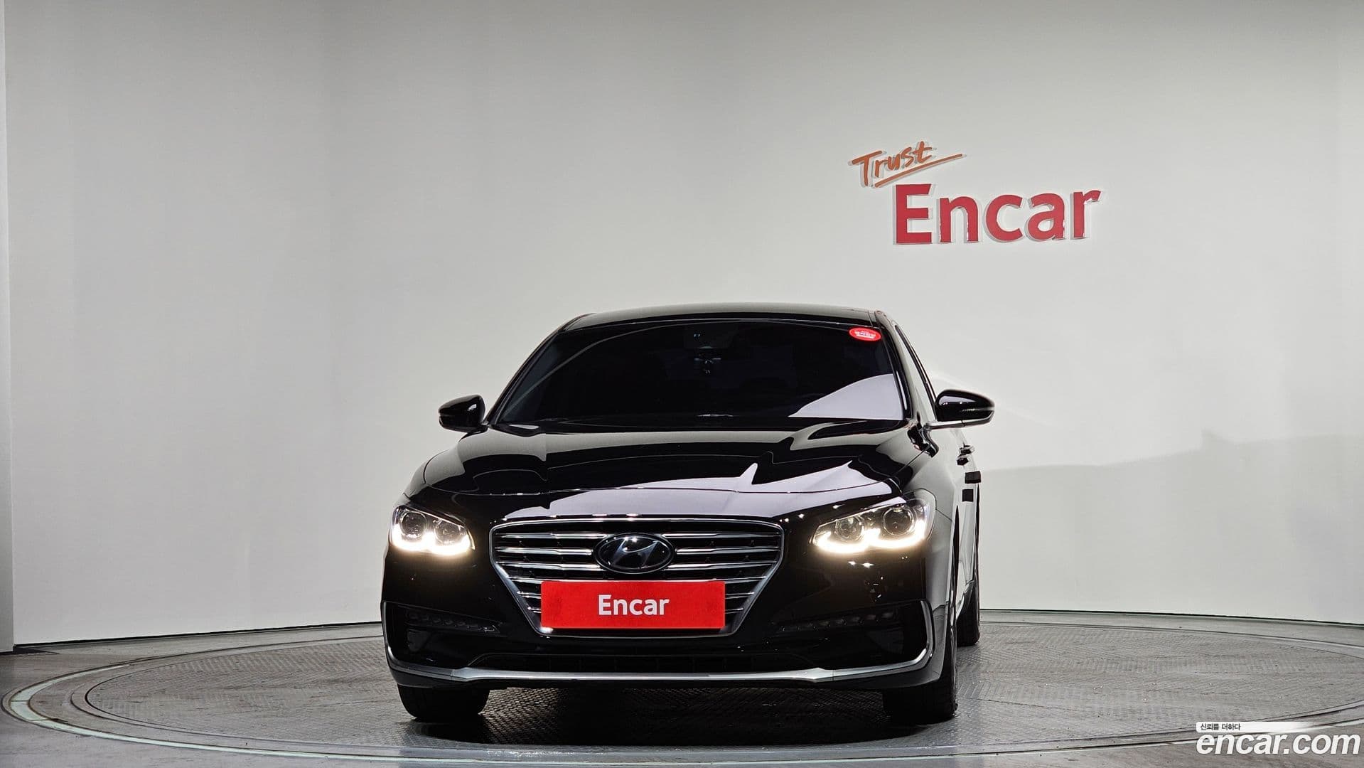 Main__Slider__Photo:Grandeur Hyundai 2018.1-2