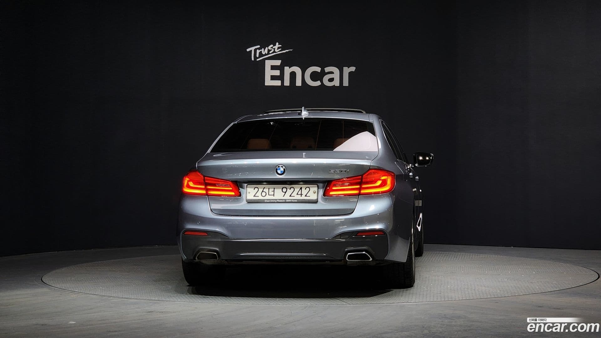 Main__Slider__Photo:5-Series BMW 2017.11-2